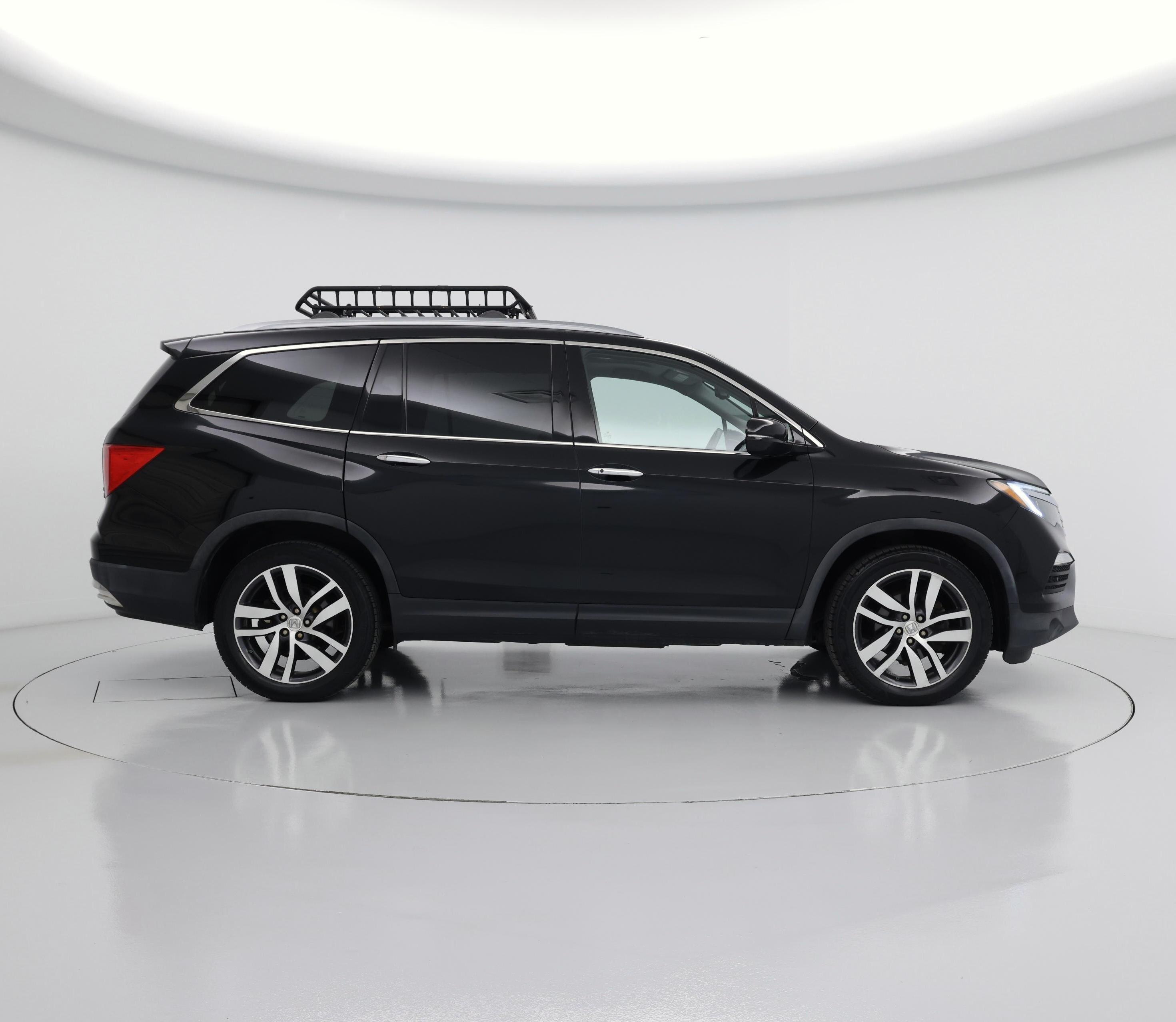 Thumbnail: 2017 Honda Pilot - 7