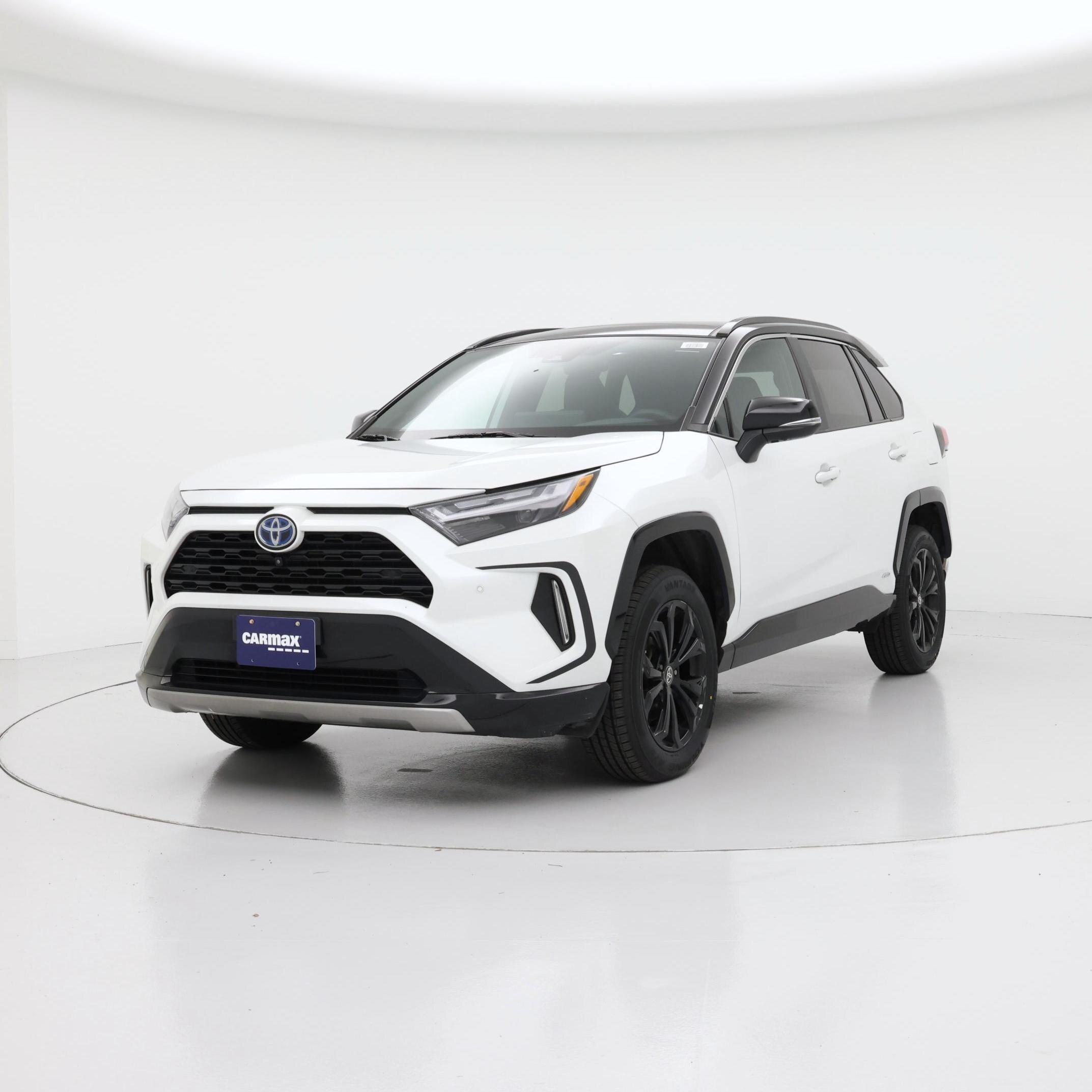 Thumbnail: 2023 Toyota RAV4 - 4