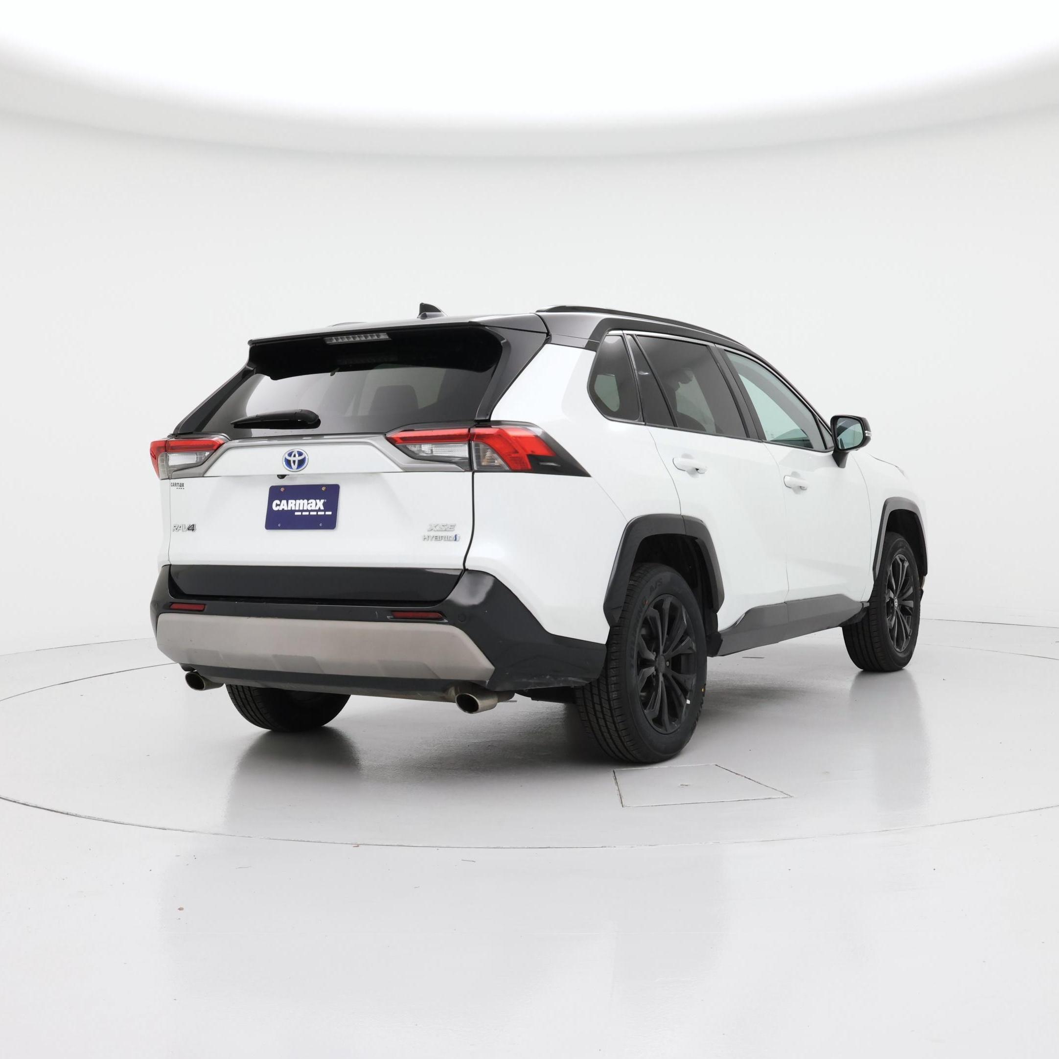 Thumbnail: 2023 Toyota RAV4 - 8