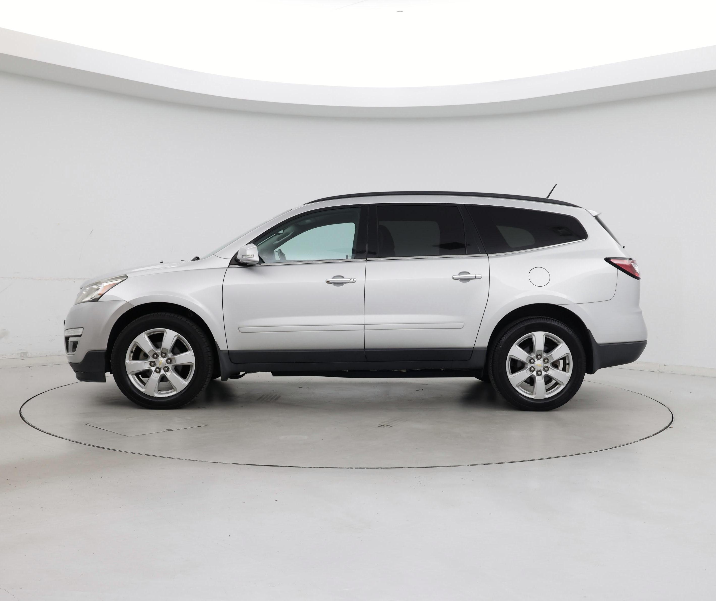 Thumbnail: 2016 Chevrolet Traverse - 3