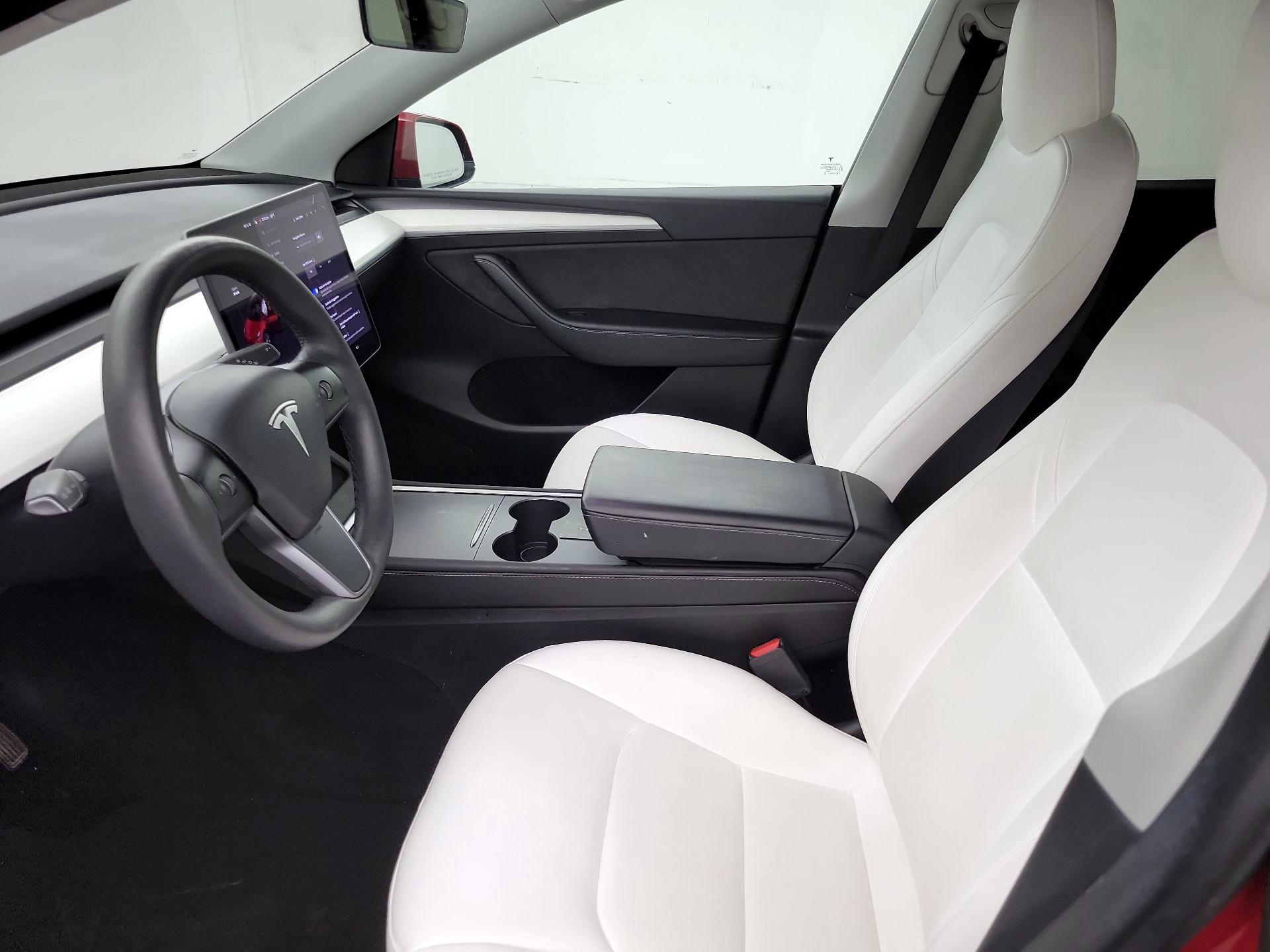 Thumbnail: 2023 Tesla Model Y - 11