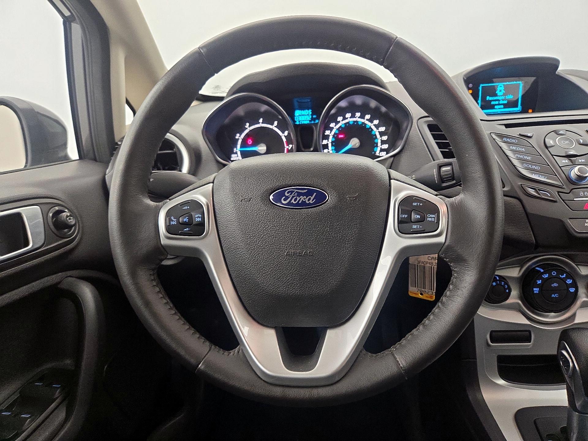 Thumbnail: 2016 Ford Fiesta - 10