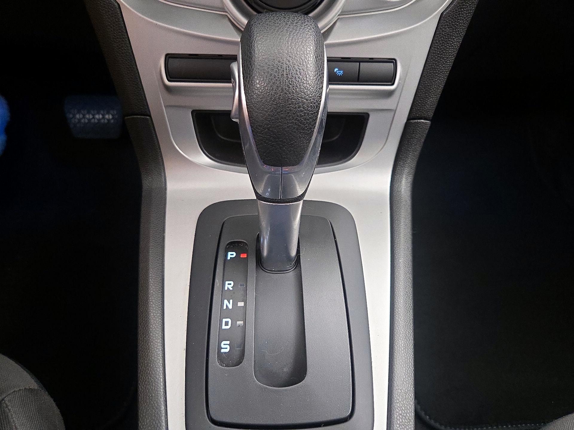 Thumbnail: 2016 Ford Fiesta - 16