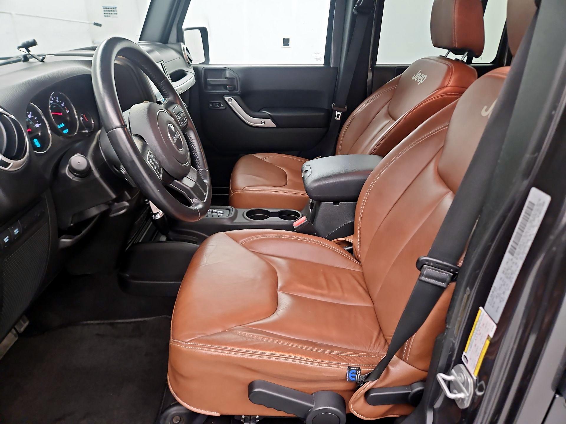 Thumbnail: 2017 Jeep Wrangler - 11