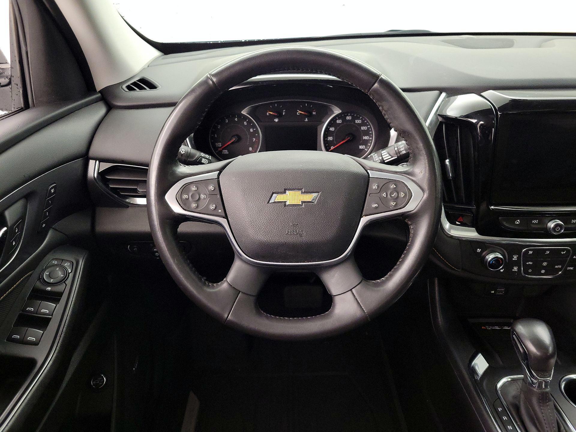 Thumbnail: 2021 Chevrolet Traverse - 10