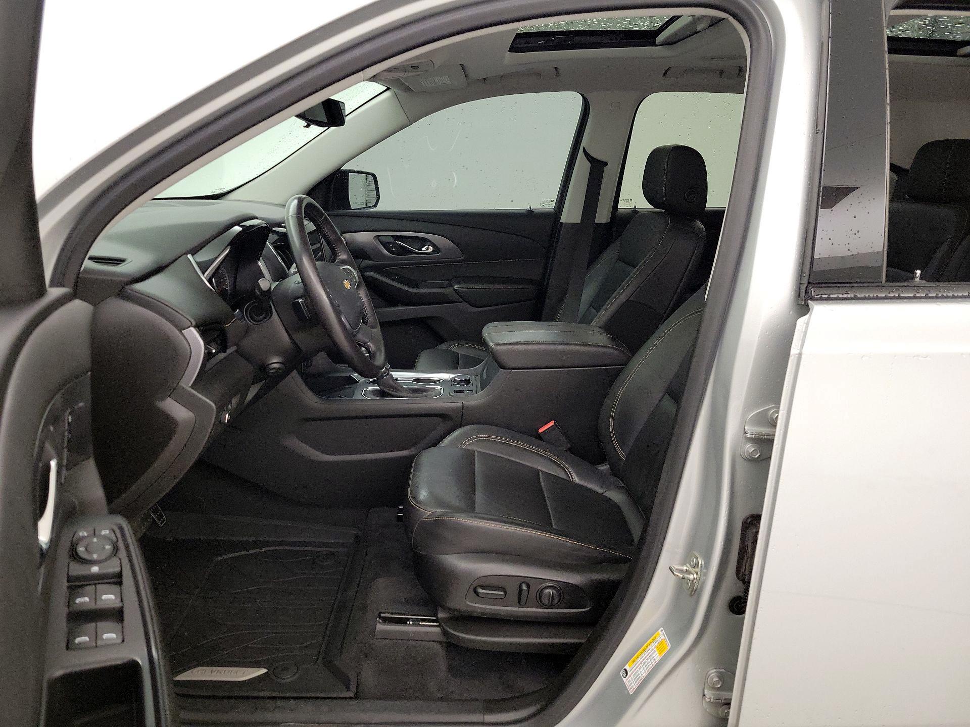 Thumbnail: 2021 Chevrolet Traverse - 11