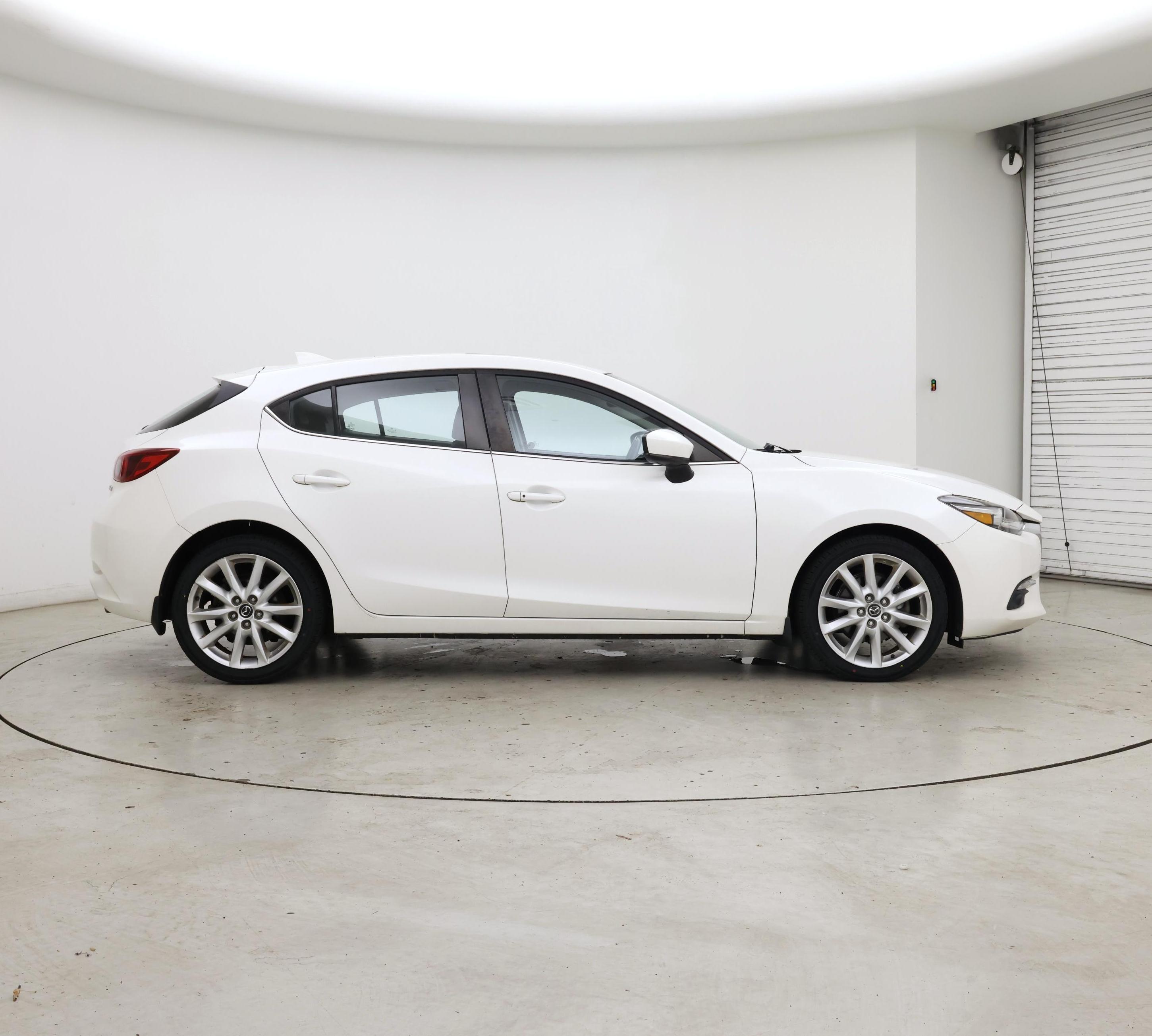 Thumbnail: 2017 Mazda Mazda3 - 7