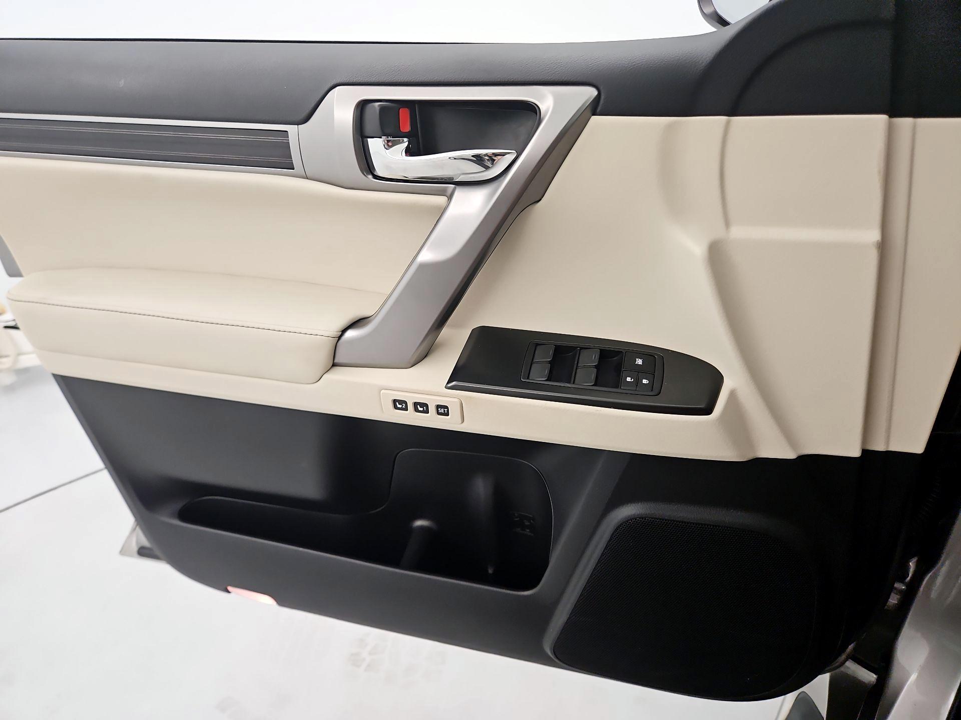 Thumbnail: 2023 Lexus GX - 12