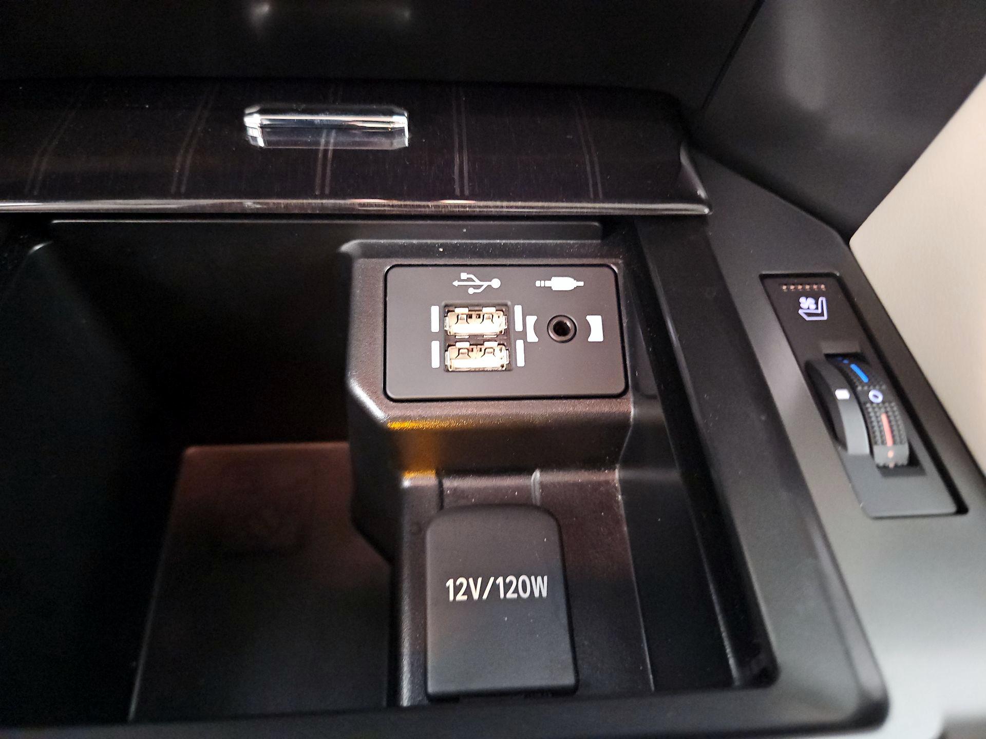 Thumbnail: 2023 Lexus GX - 19