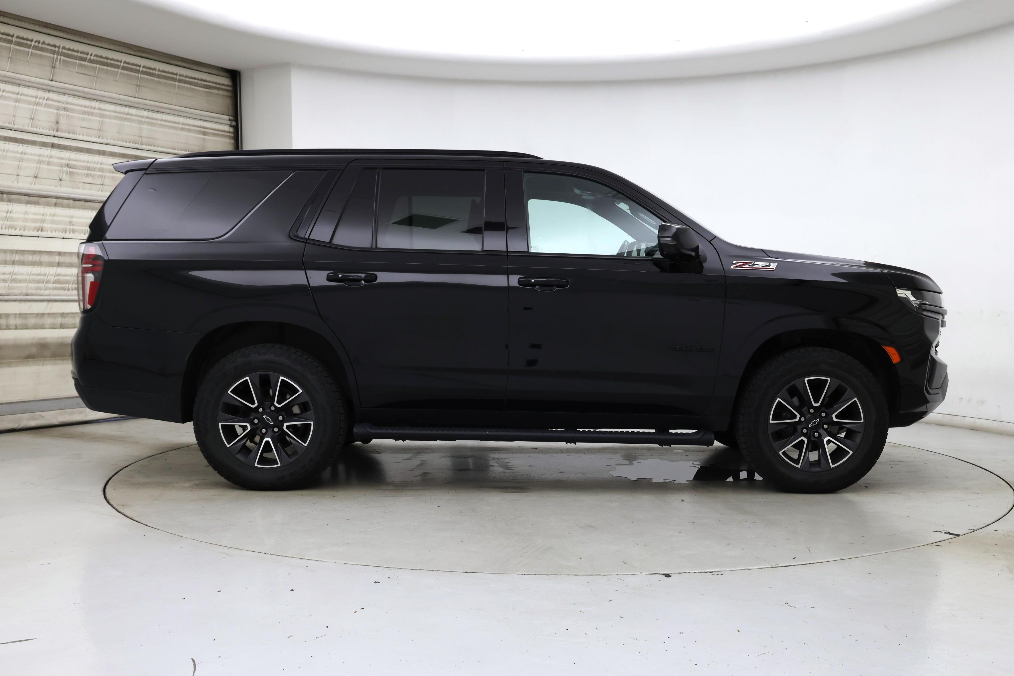 Thumbnail: 2022 Chevrolet Tahoe - 7