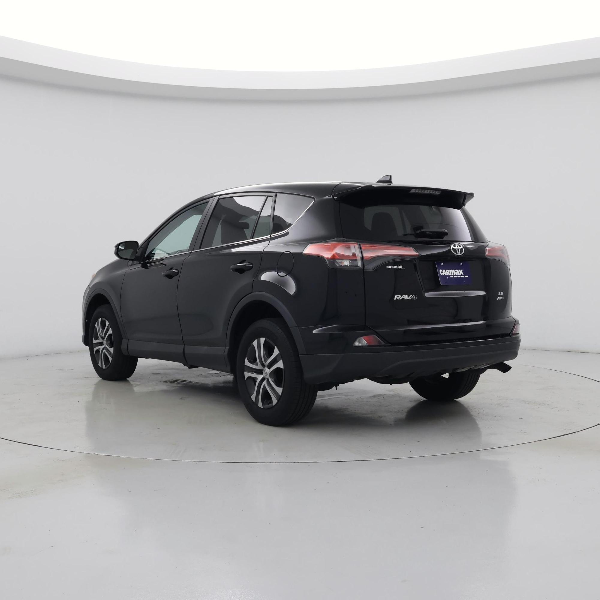 Thumbnail: 2018 Toyota RAV4 - 2