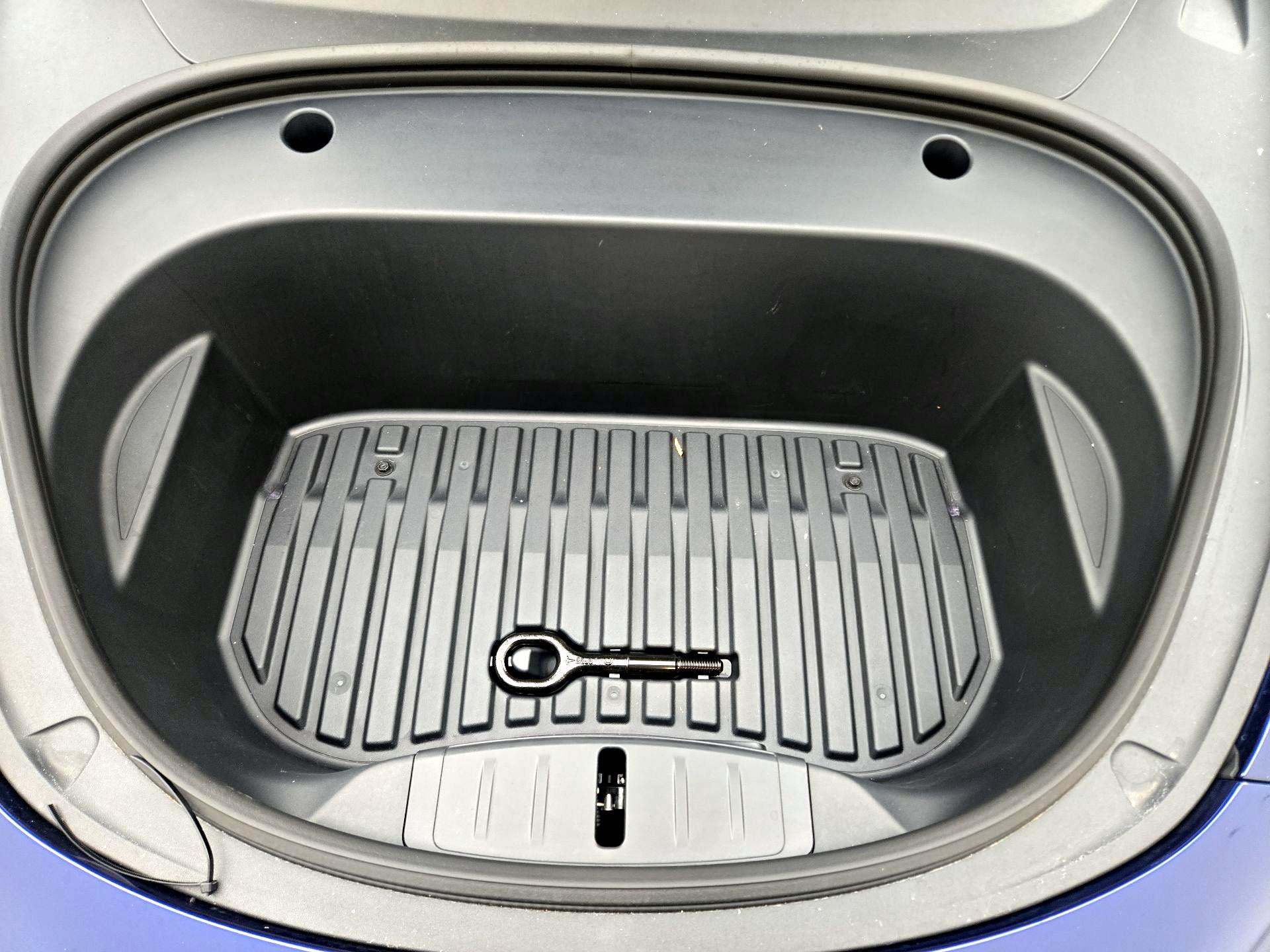 Thumbnail: 2023 Tesla Model 3 - 19