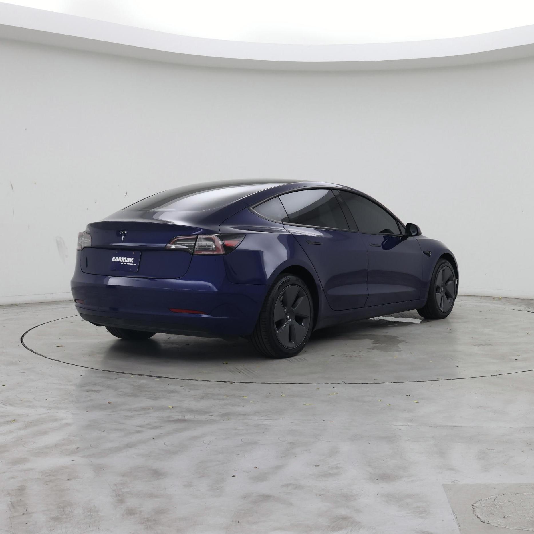 Thumbnail: 2023 Tesla Model 3 - 8