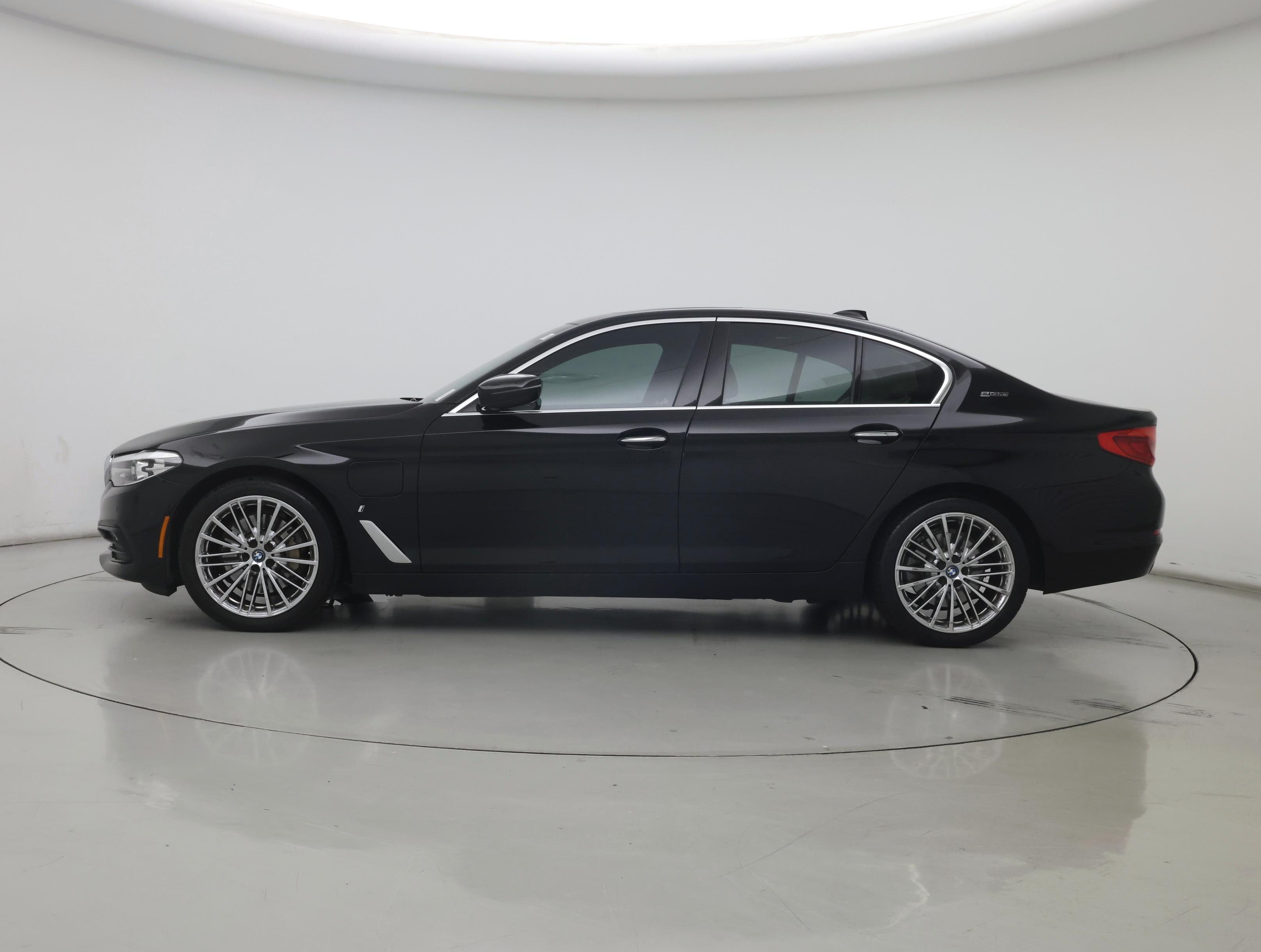 Thumbnail: 2018 BMW 5 Series - 3