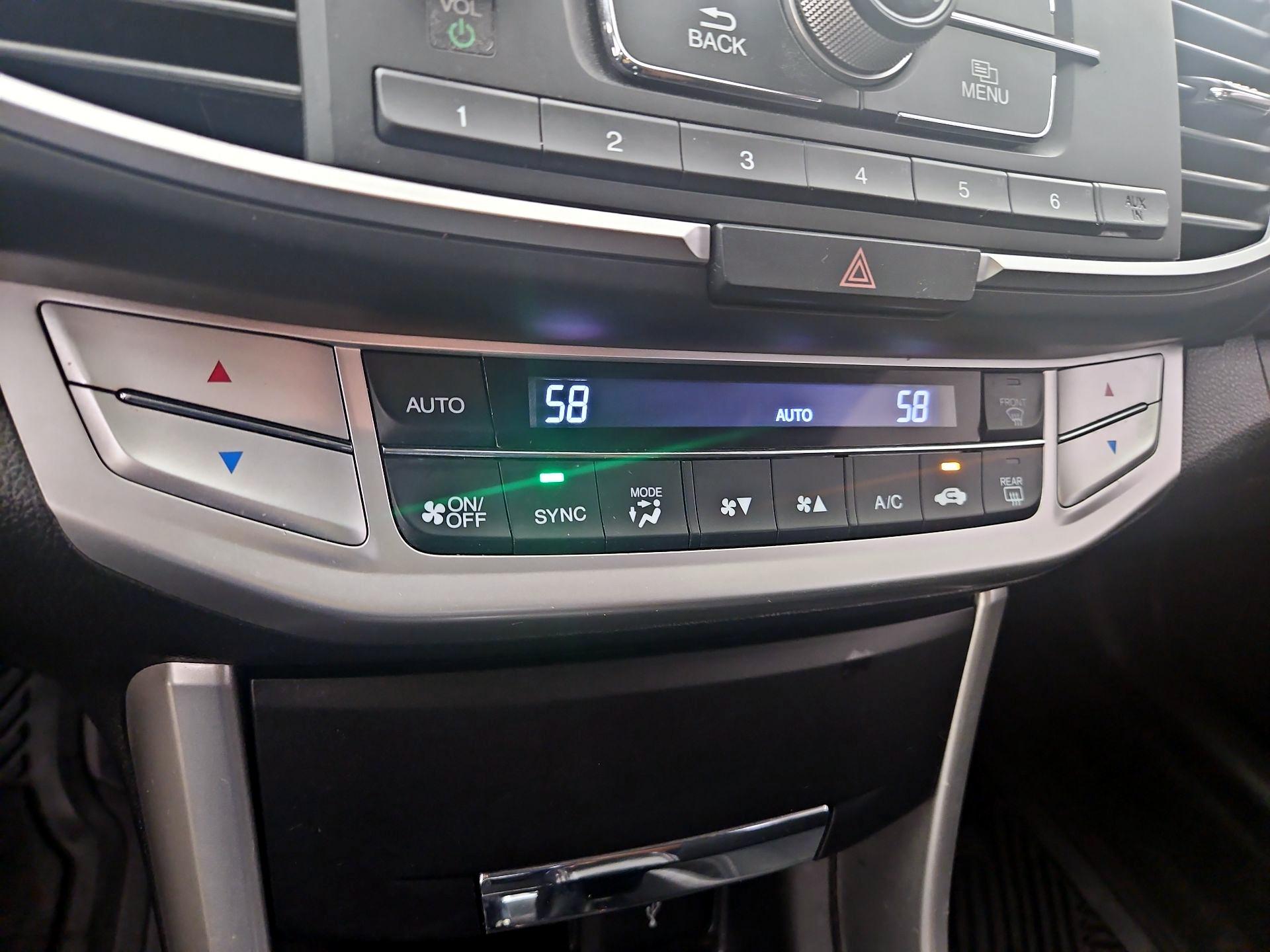 Thumbnail: 2015 Honda Accord - 16