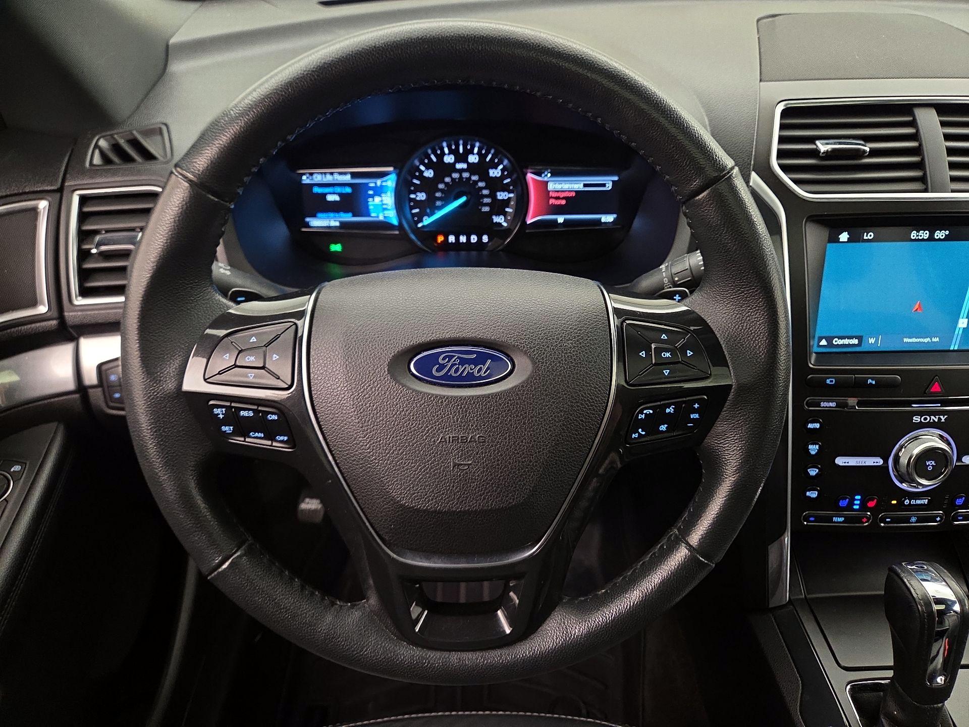Thumbnail: 2017 Ford Explorer - 10
