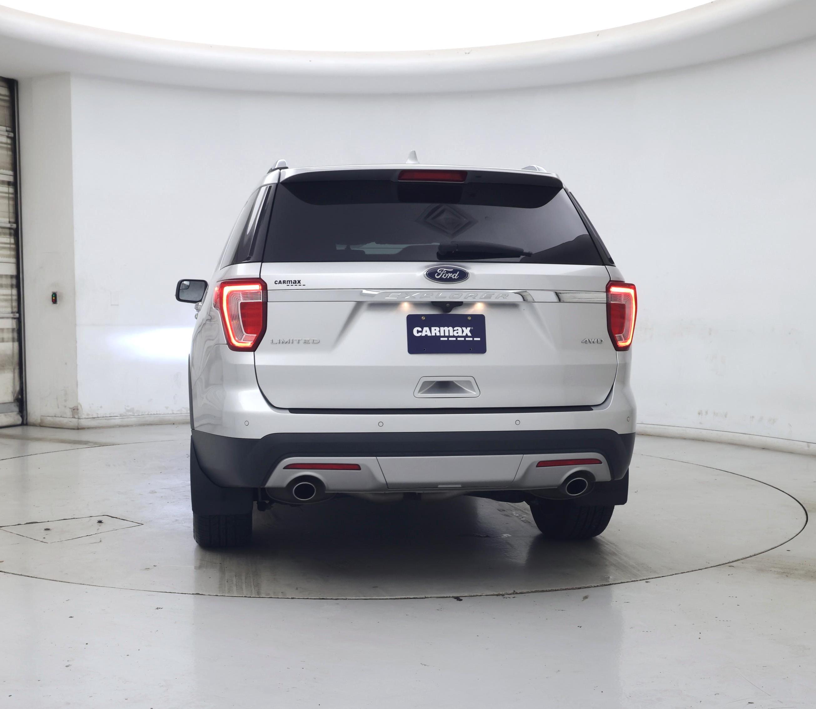 Thumbnail: 2017 Ford Explorer - 6