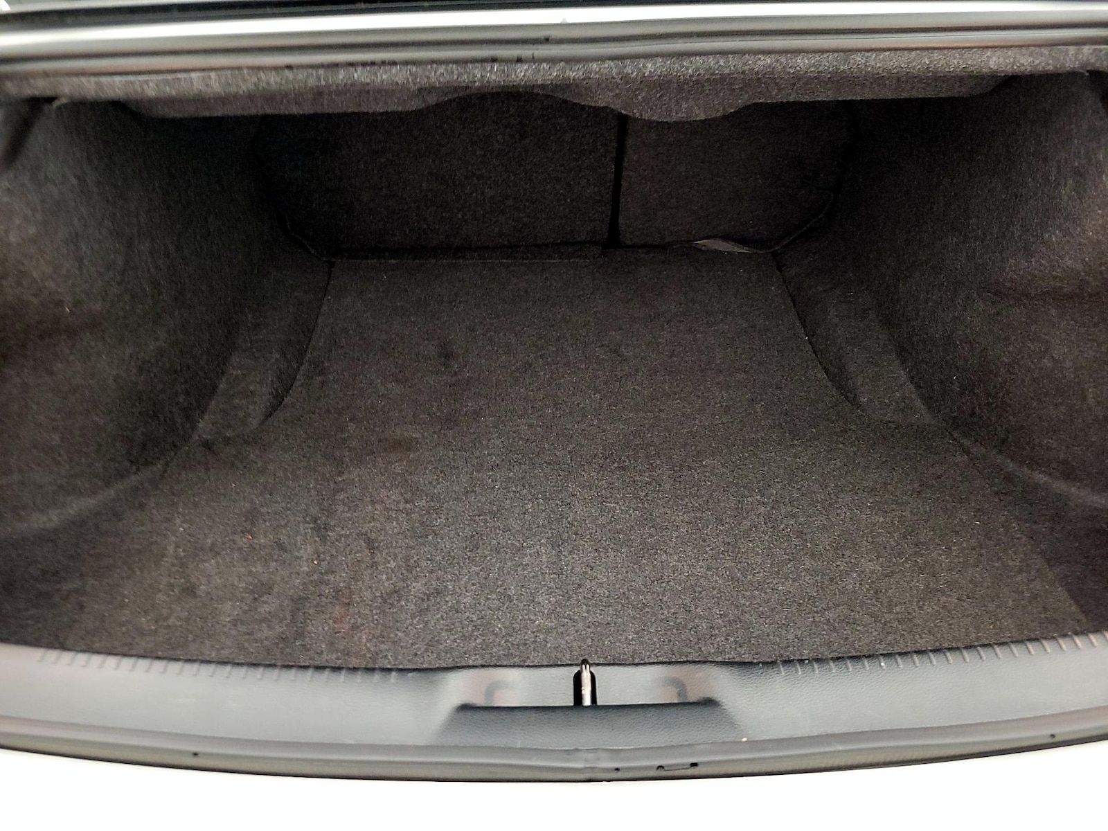 2022 Chrysler 300 Touring - Photo 21