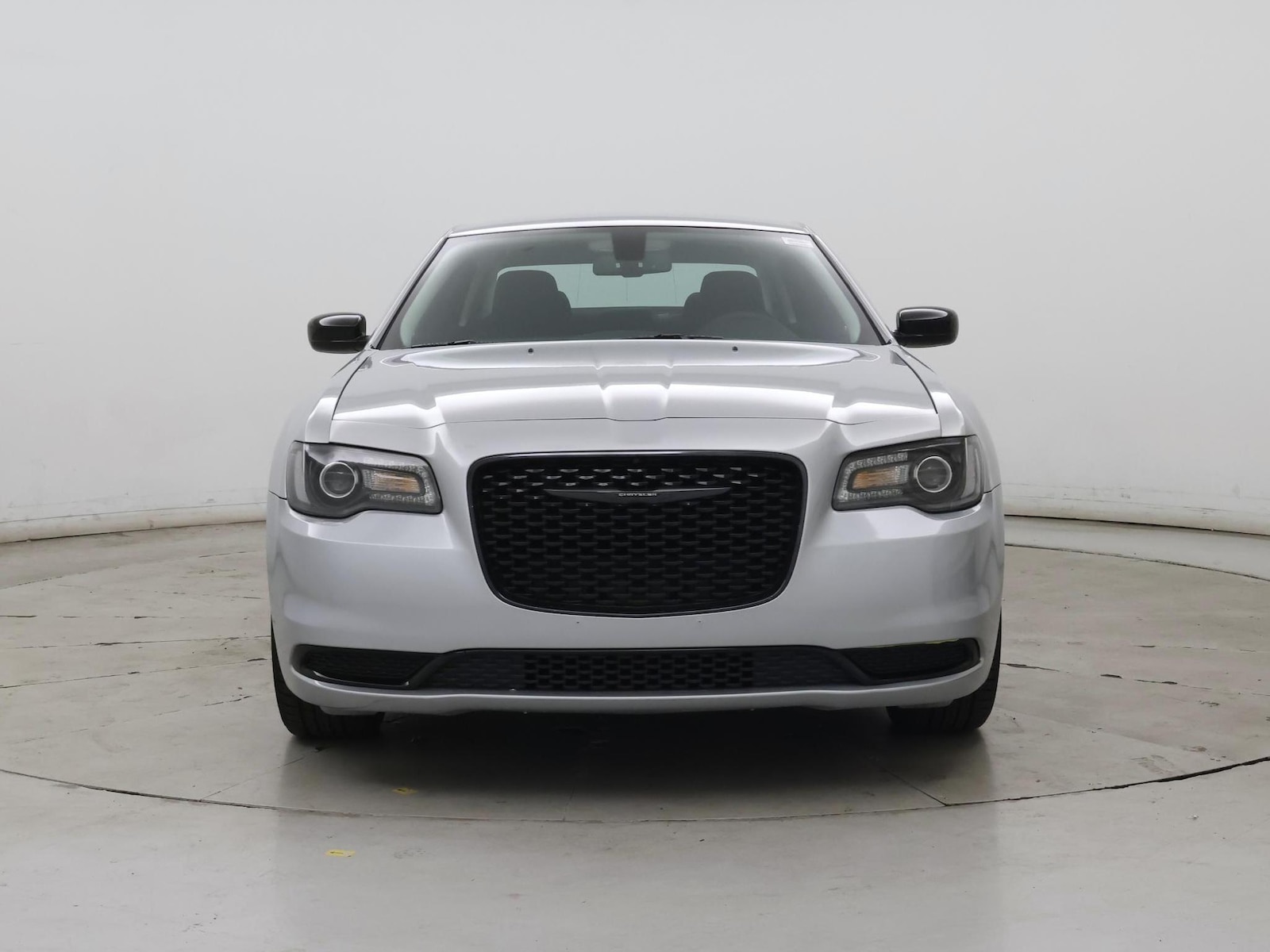 2022 Chrysler 300 Touring - Photo 6