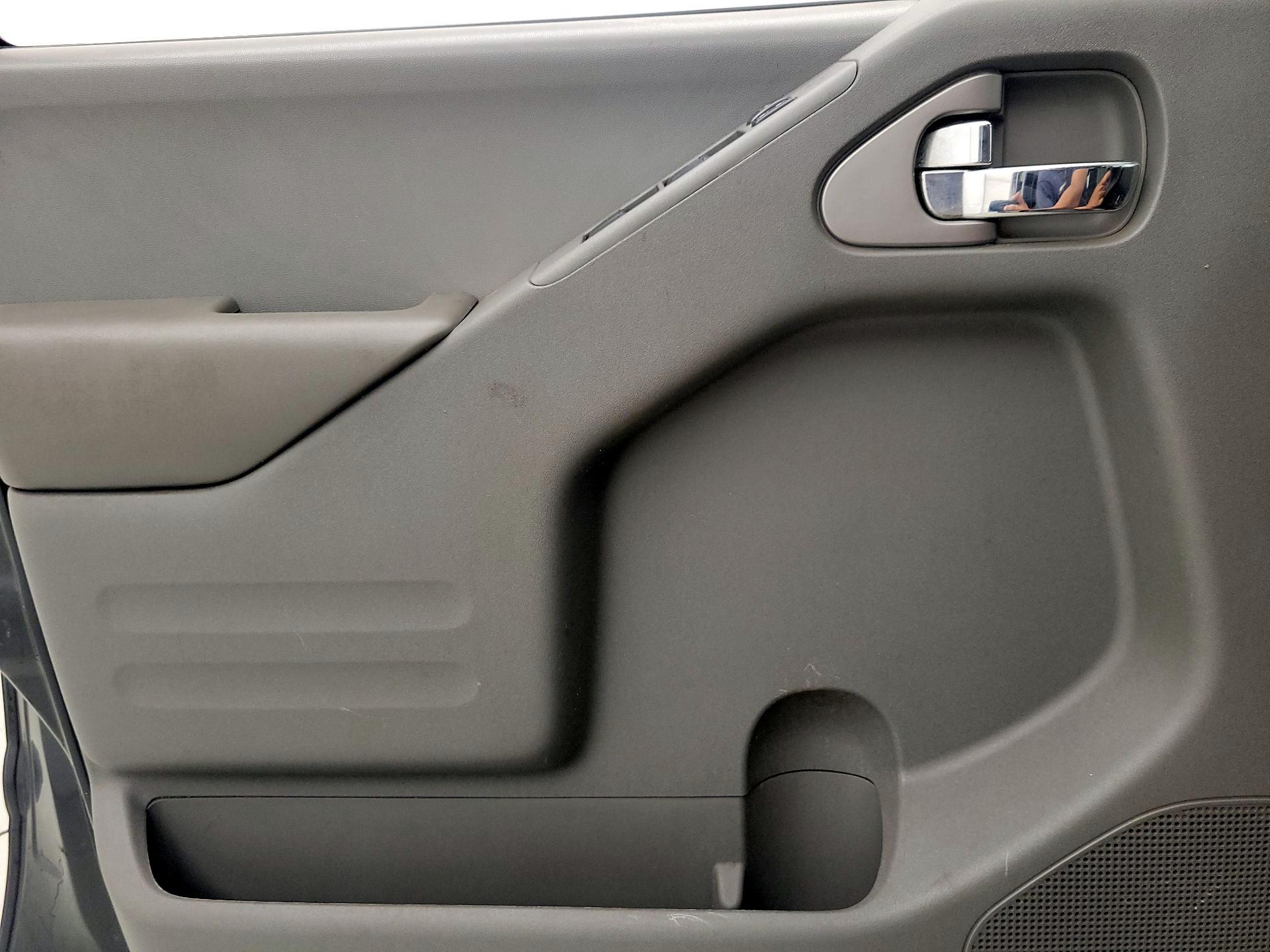 Thumbnail: 2019 Nissan Frontier - 12