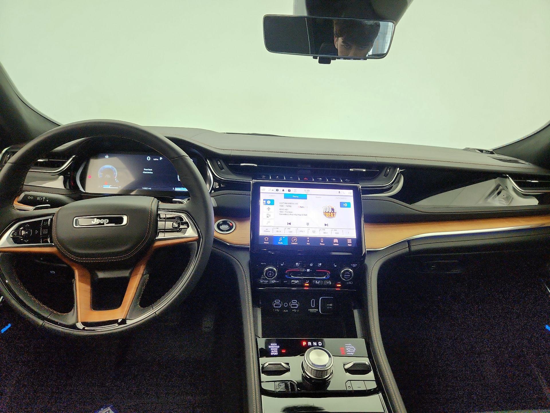 Thumbnail: 2025 Jeep Grand Cherokee - 9