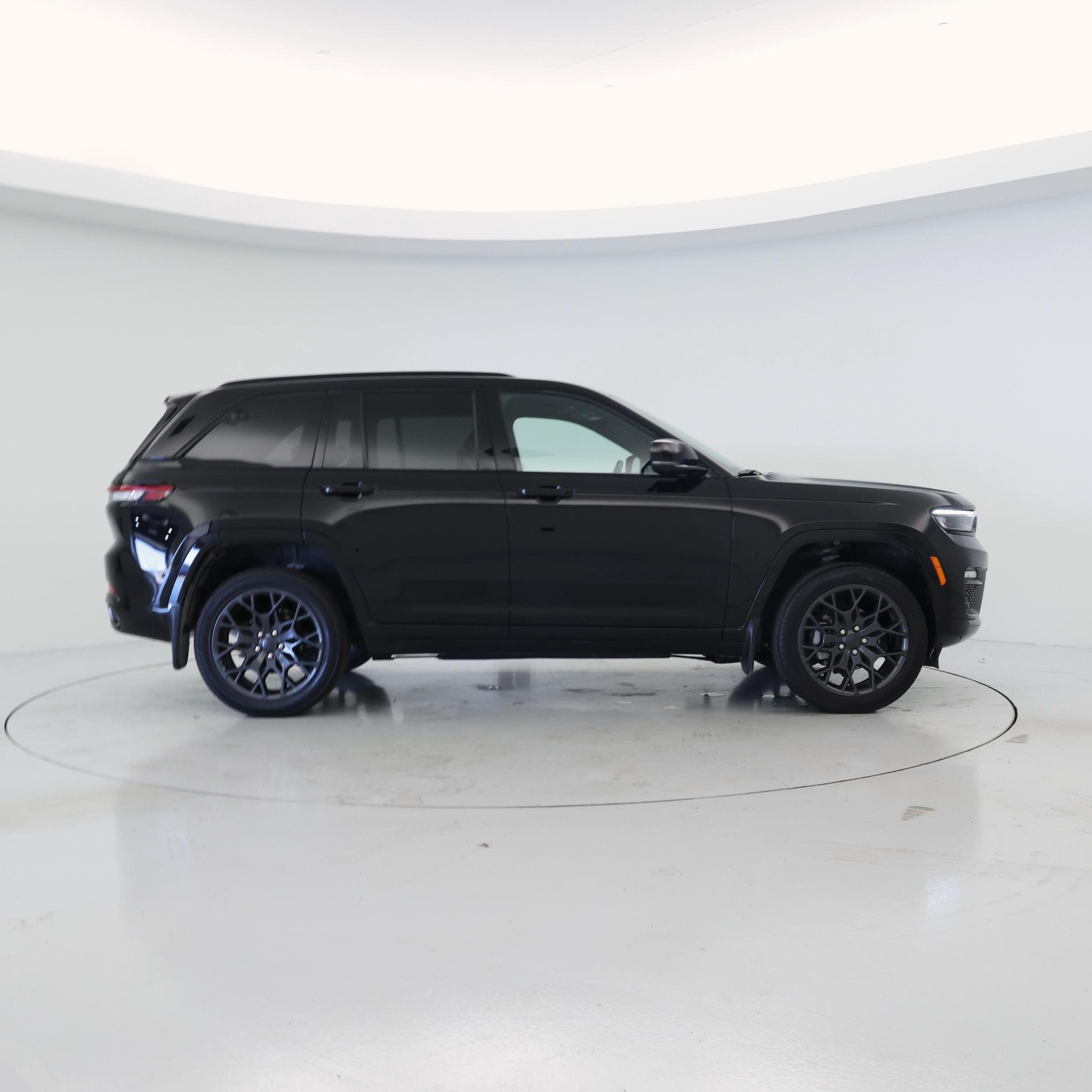 Thumbnail: 2025 Jeep Grand Cherokee - 7