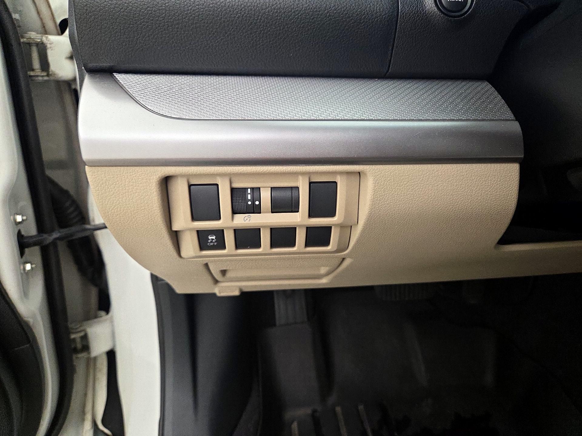 Thumbnail: 2015 Subaru Outback - 13