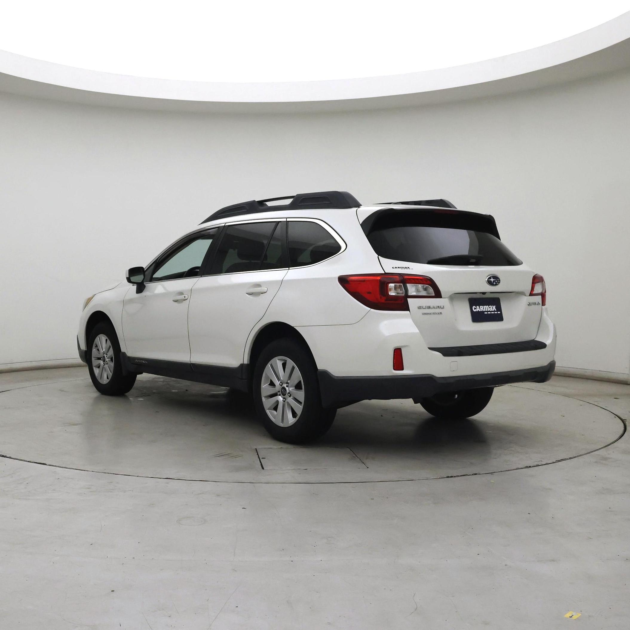 Thumbnail: 2015 Subaru Outback - 2