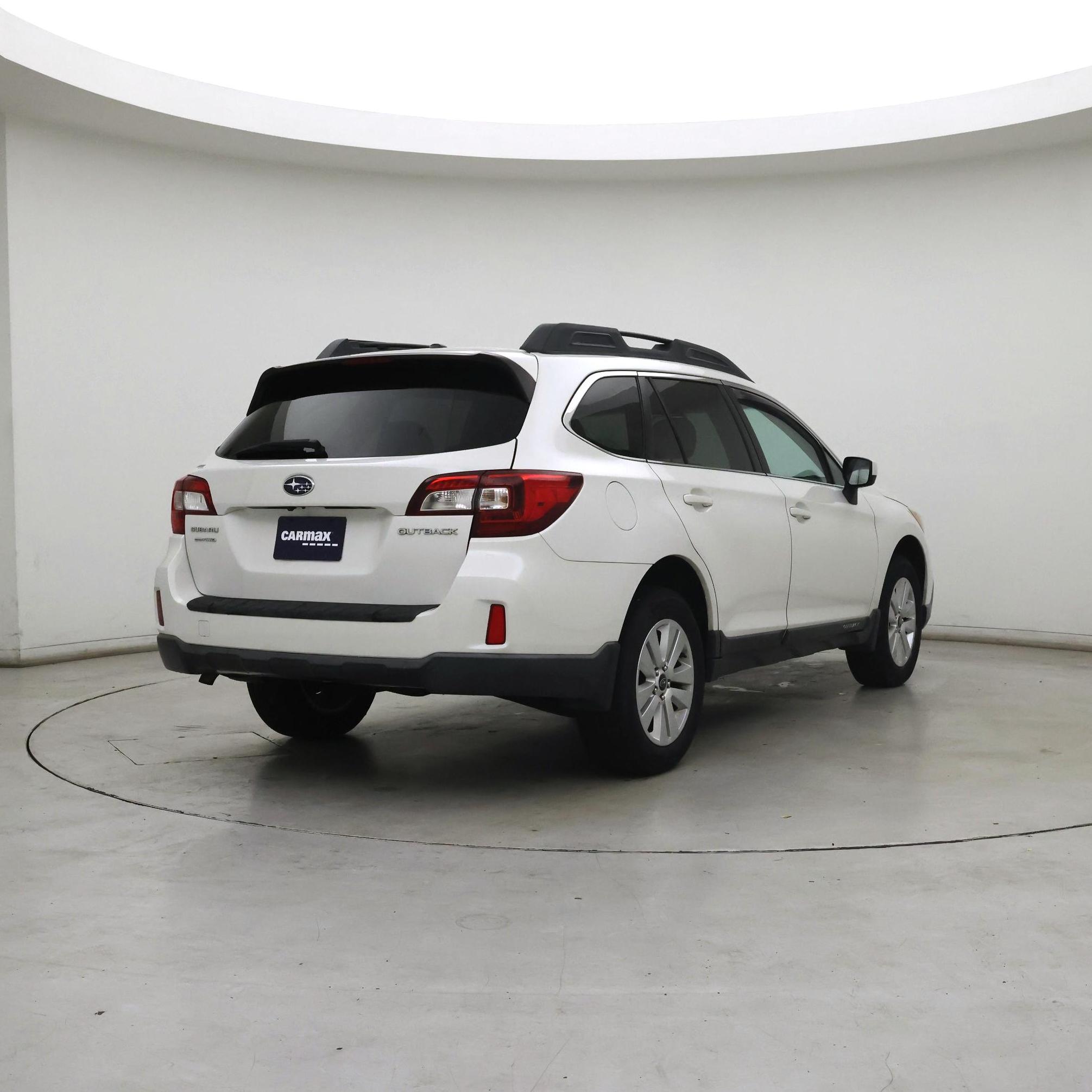 Thumbnail: 2015 Subaru Outback - 8