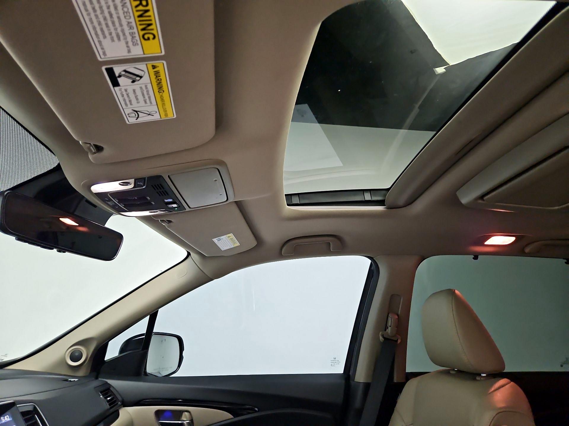 Thumbnail: 2020 Honda Pilot - 20