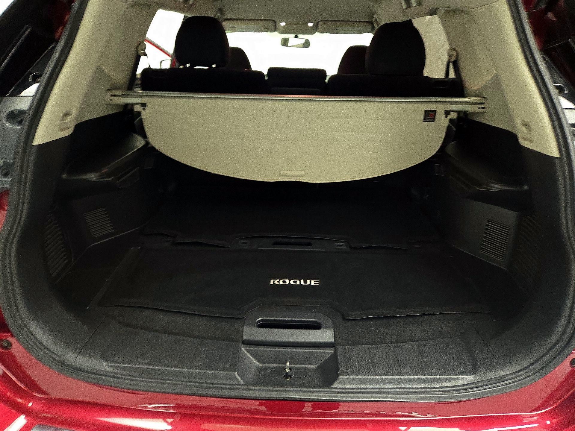 Thumbnail: 2016 Nissan Rogue - 20