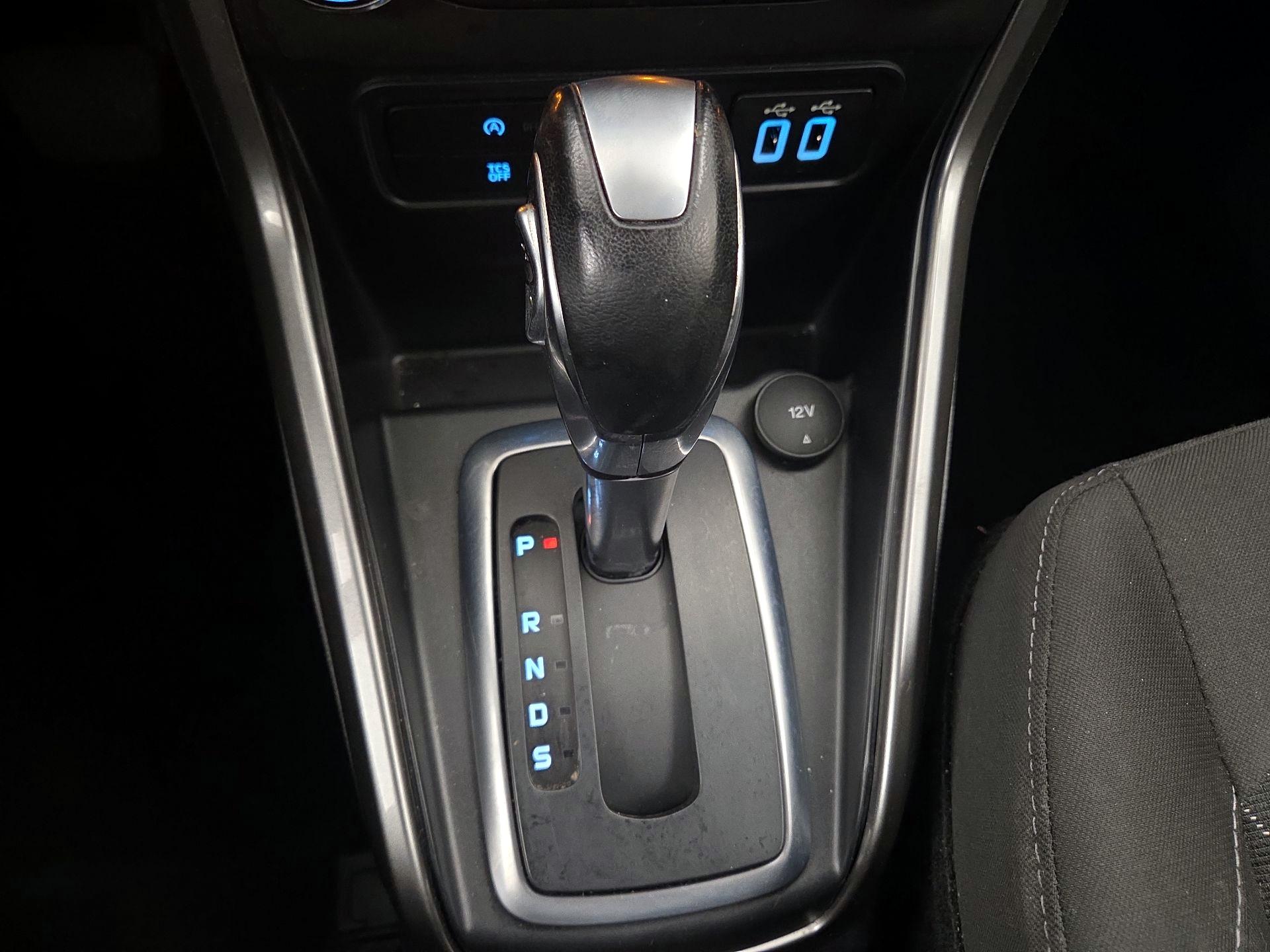 Thumbnail: 2018 Ford EcoSport - 17