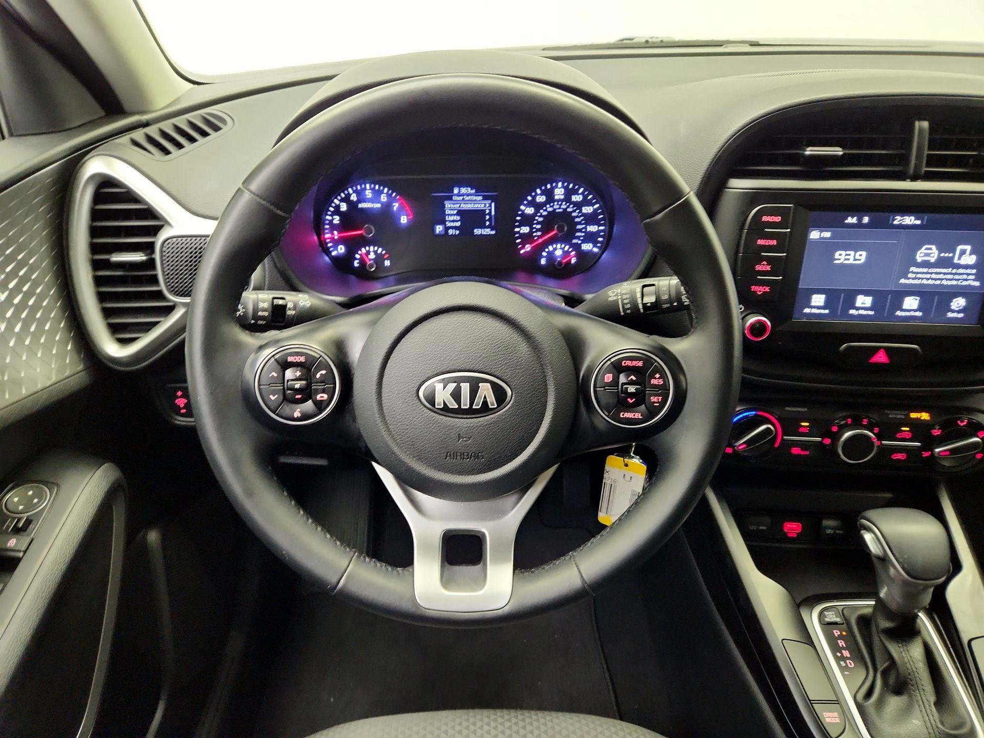 Thumbnail: 2020 Kia Soul - 10