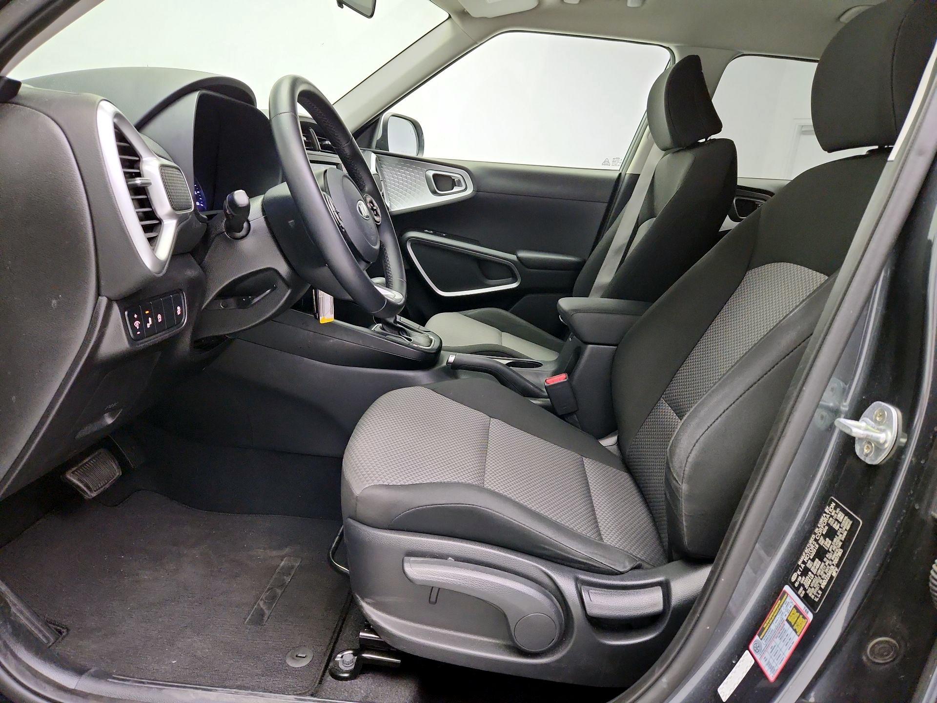 Thumbnail: 2020 Kia Soul - 11
