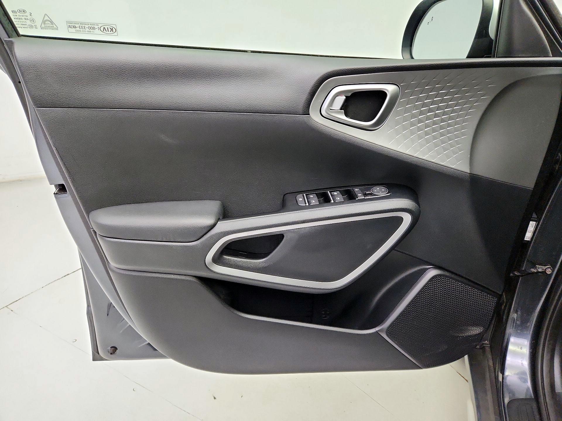 Thumbnail: 2020 Kia Soul - 12