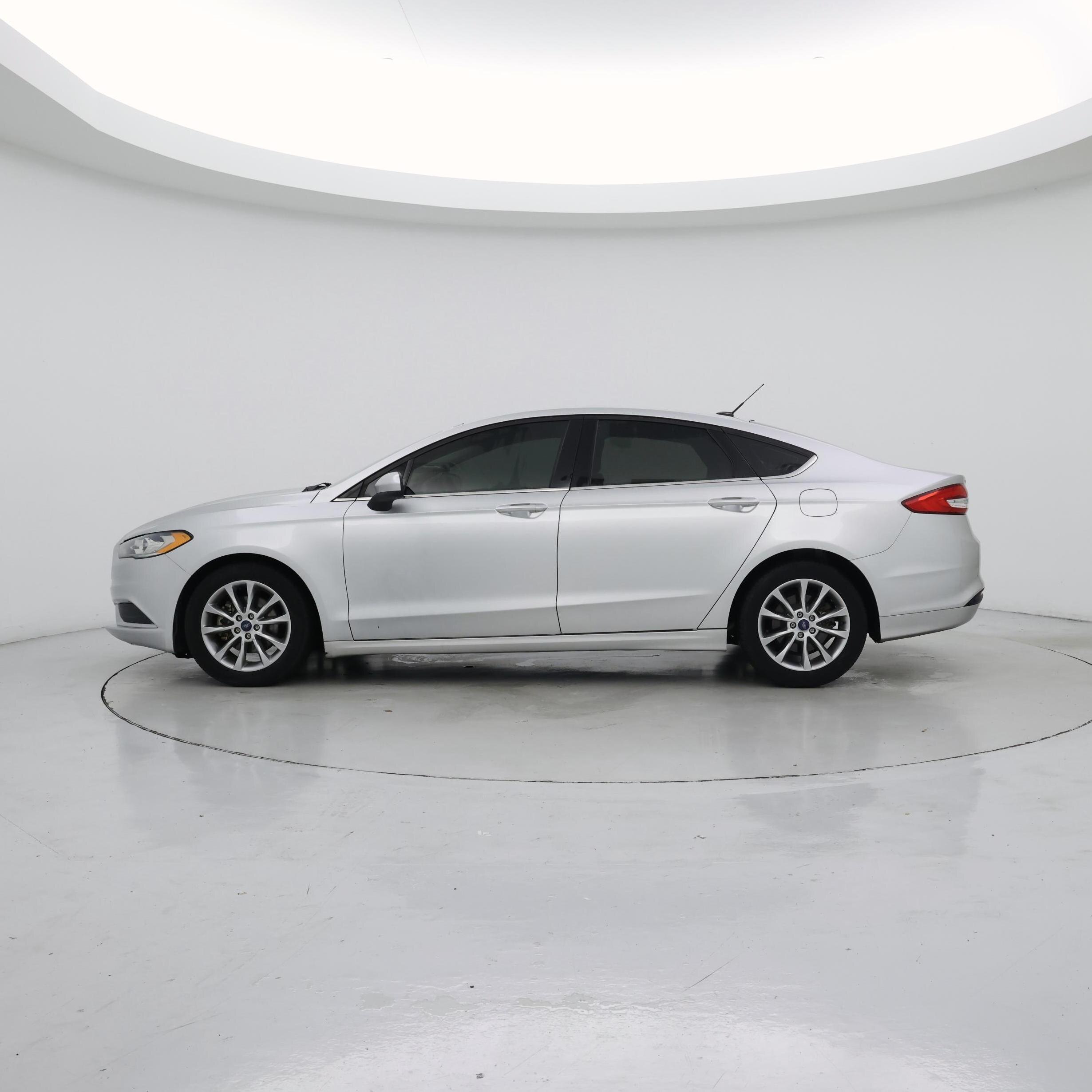 Thumbnail: 2017 Ford Fusion - 3