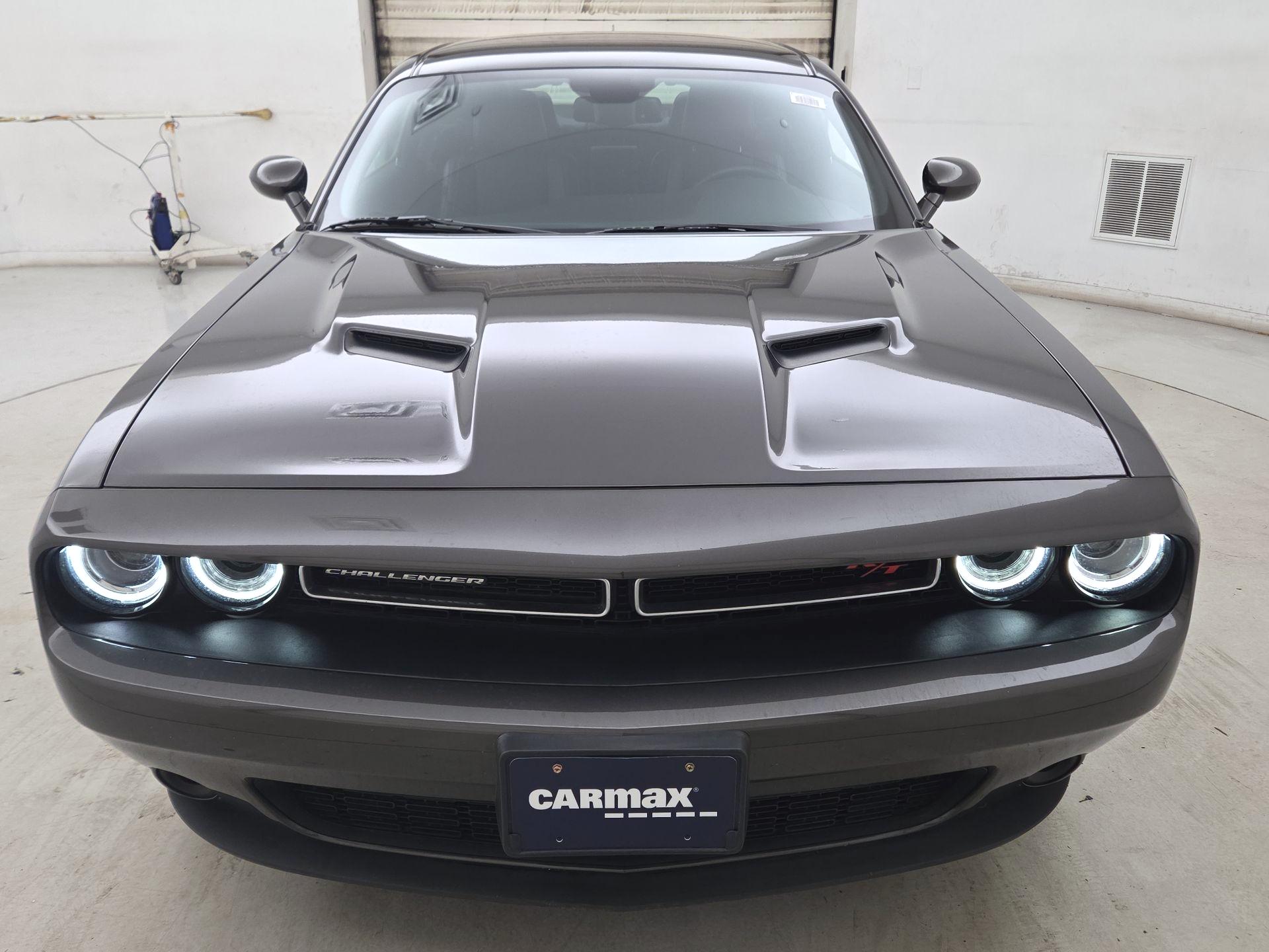 Thumbnail: 2016 Dodge Challenger - 2