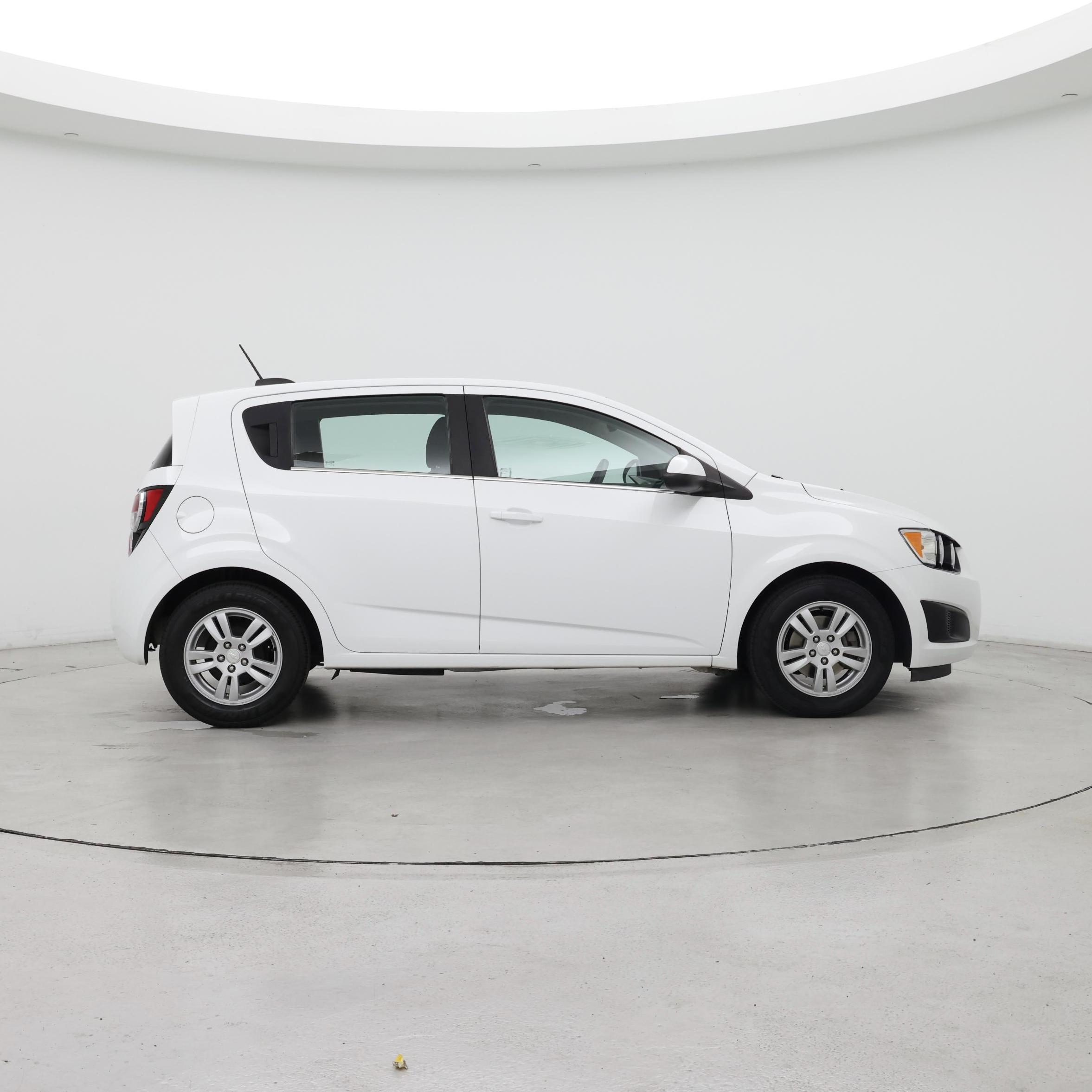 Thumbnail: 2015 Chevrolet Sonic - 7
