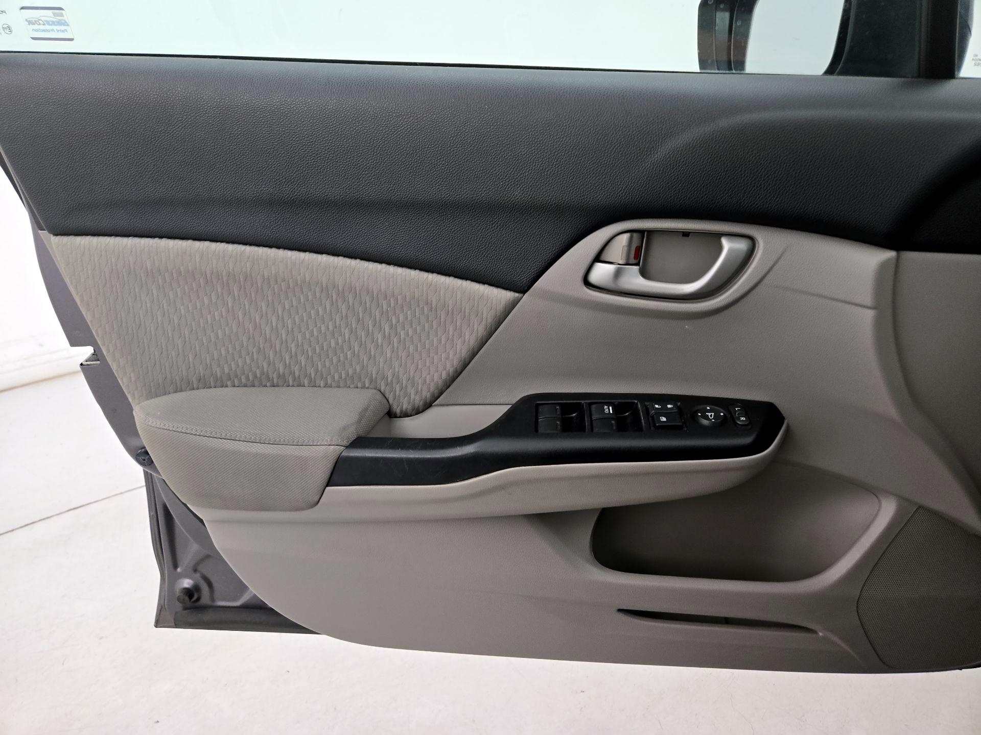 Thumbnail: 2015 Honda Civic - 12