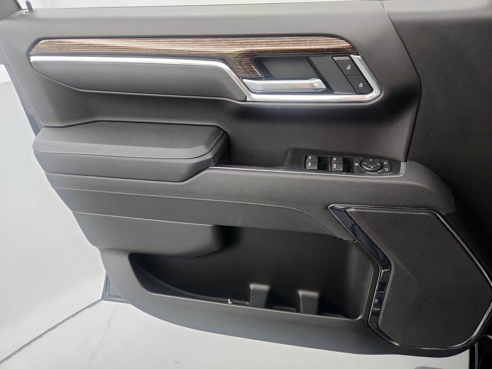 Thumbnail: 2025 GMC Sierra 1500 - 12