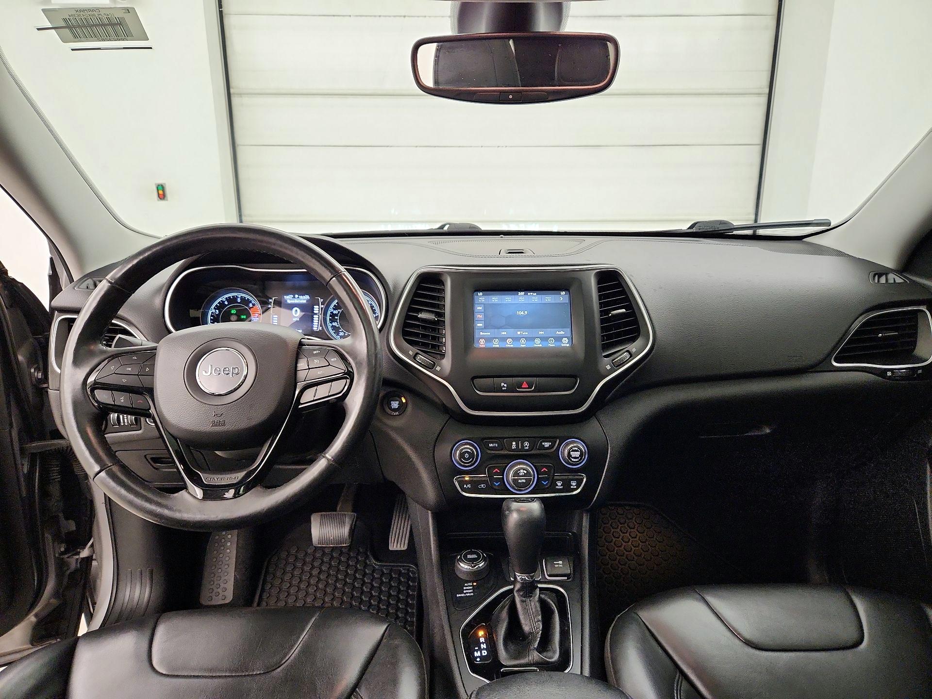 Thumbnail: 2019 Jeep Cherokee - 9