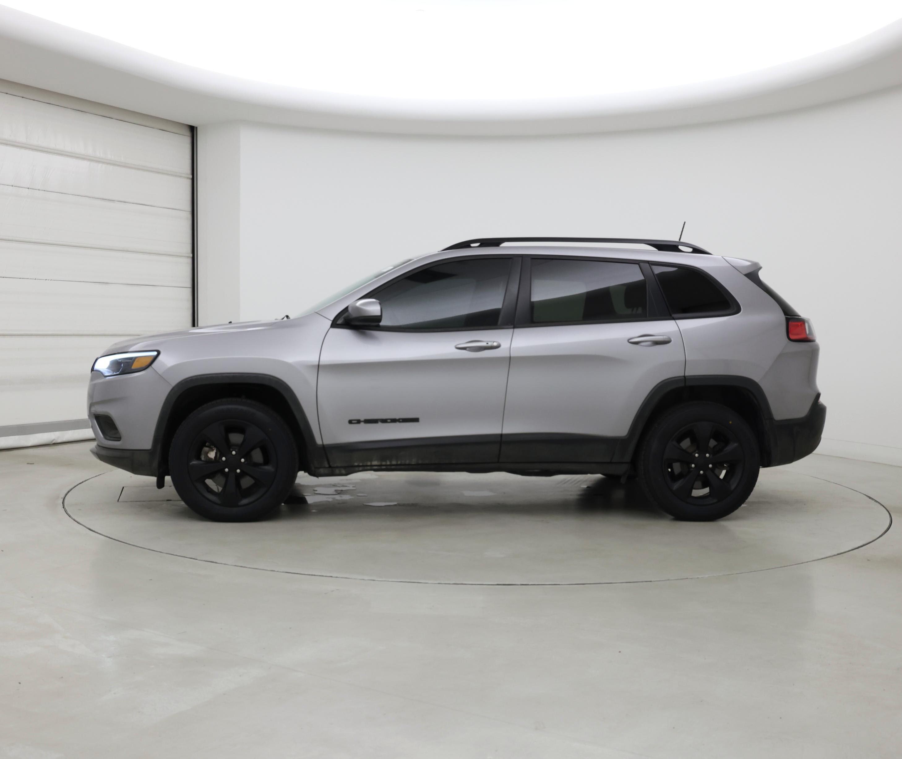 Thumbnail: 2019 Jeep Cherokee - 3