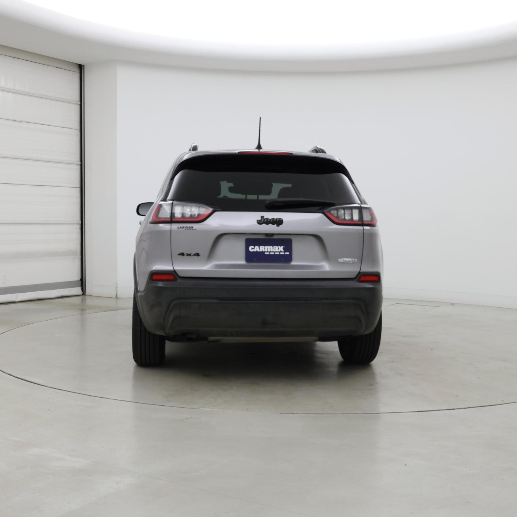 Thumbnail: 2019 Jeep Cherokee - 6