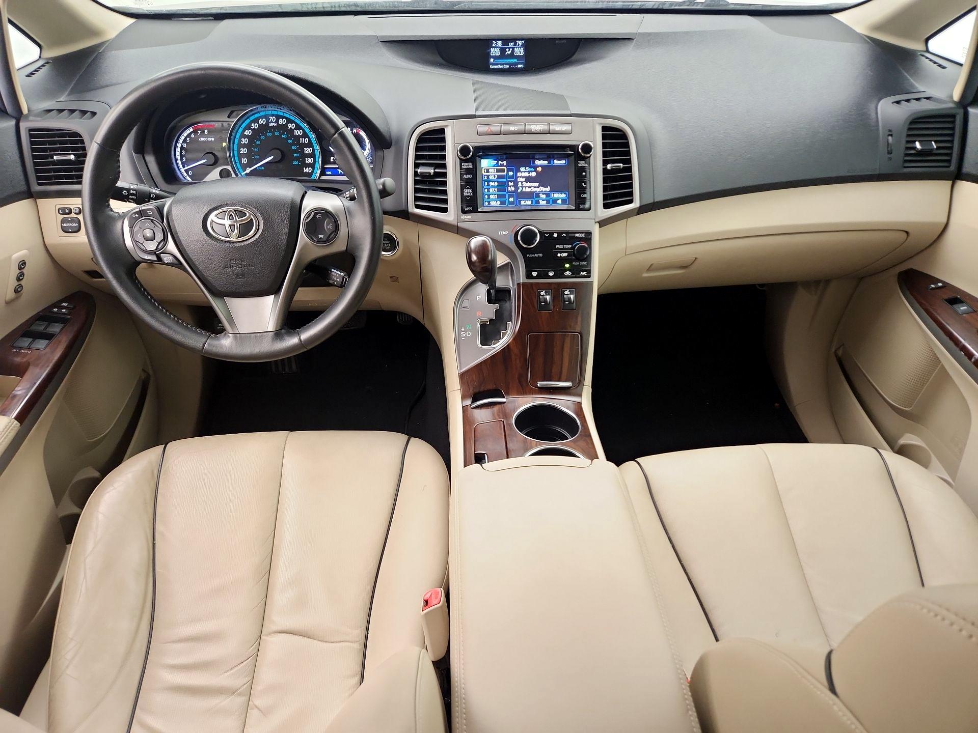 Thumbnail: 2014 Toyota Venza - 9