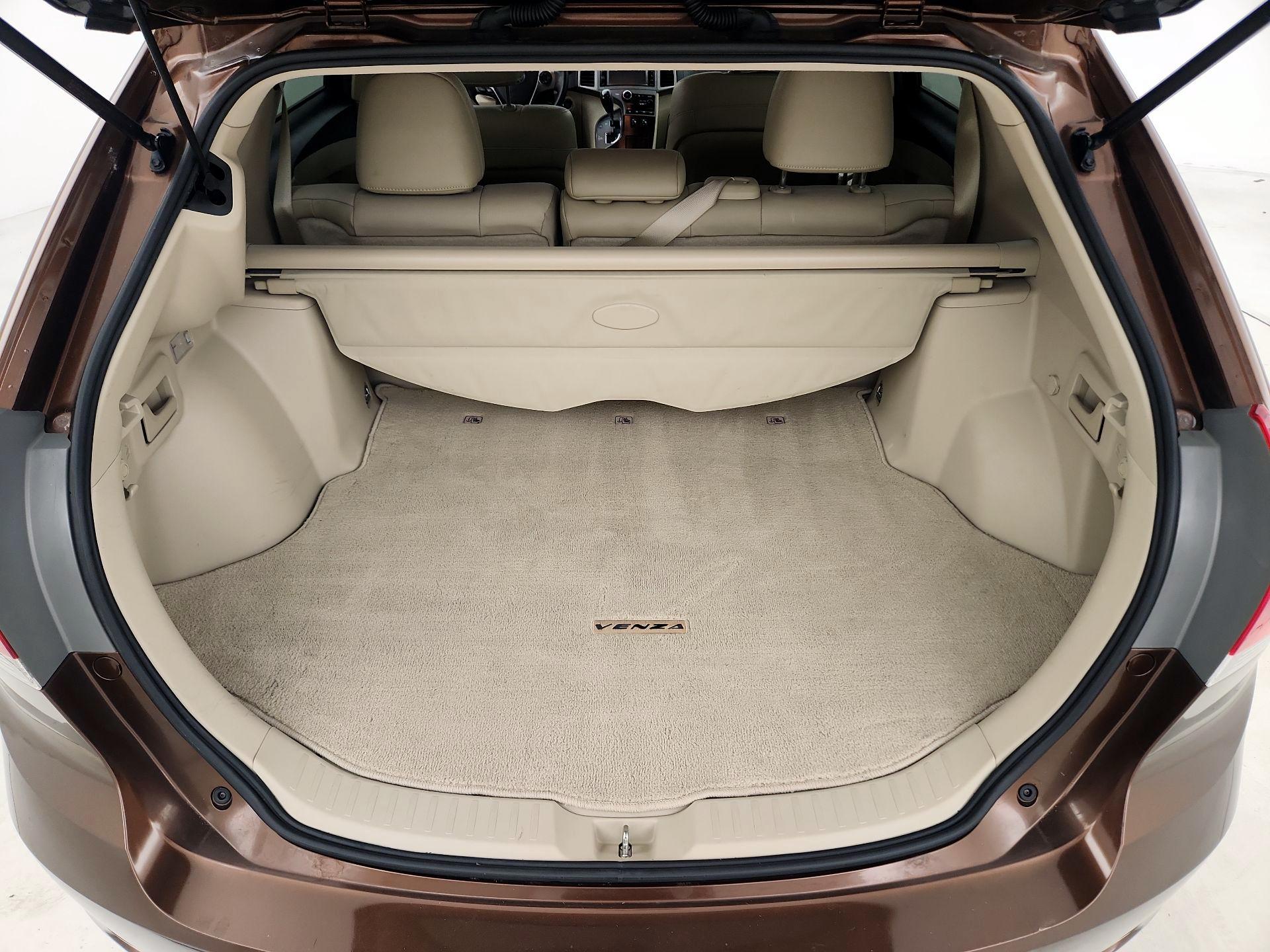 Thumbnail: 2014 Toyota Venza - 20
