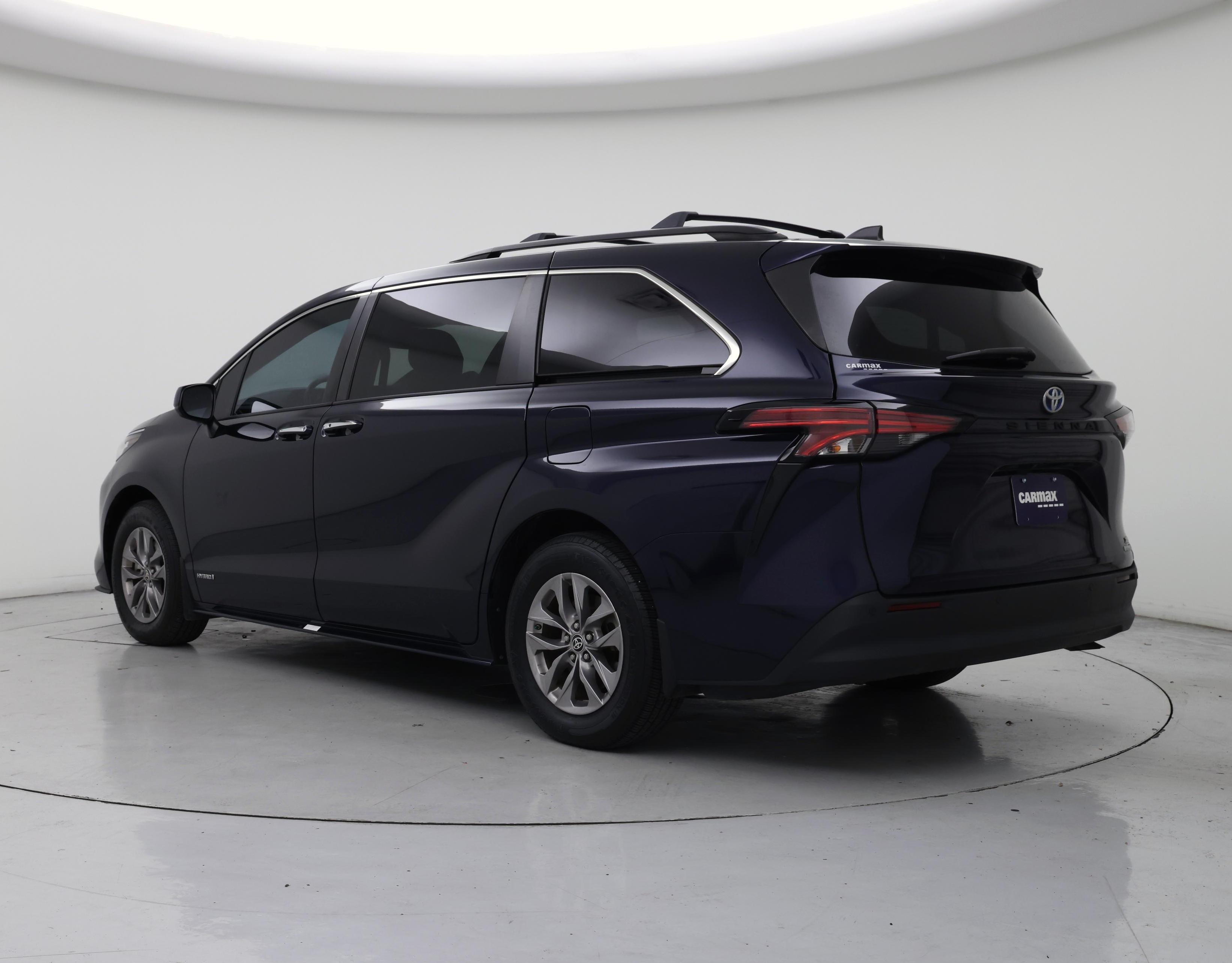 Thumbnail: 2021 Toyota Sienna - 2