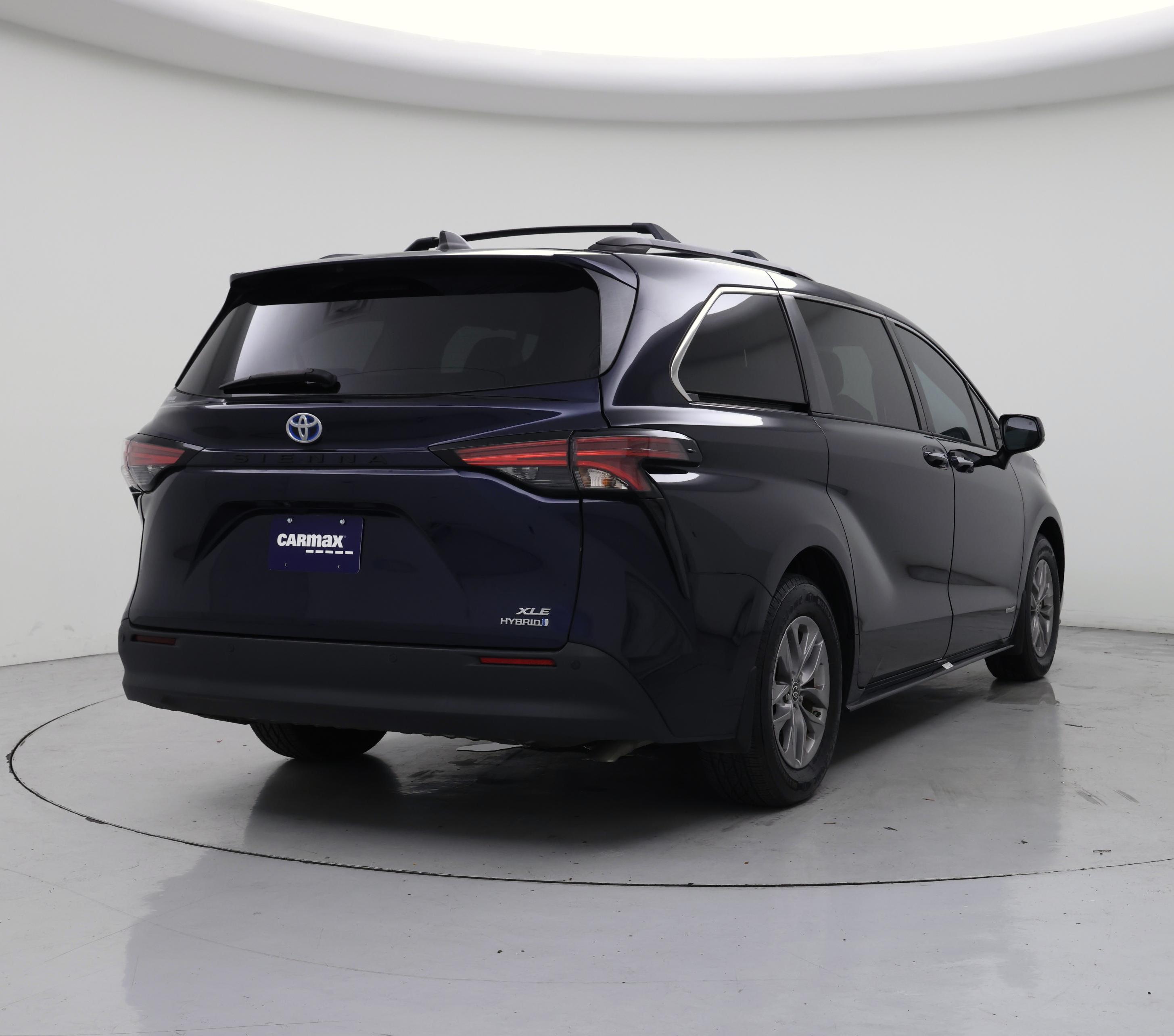 Thumbnail: 2021 Toyota Sienna - 8