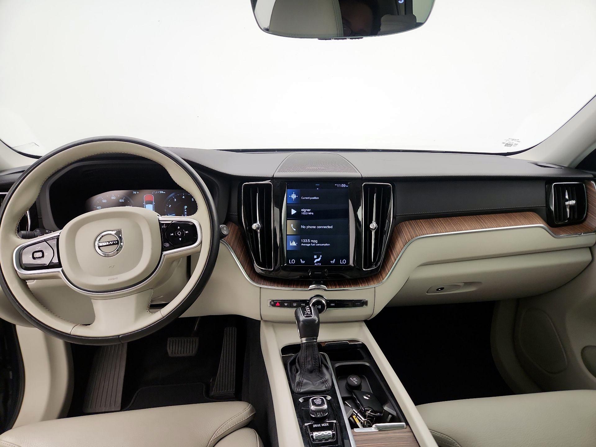 Thumbnail: 2020 Volvo XC60 - 9