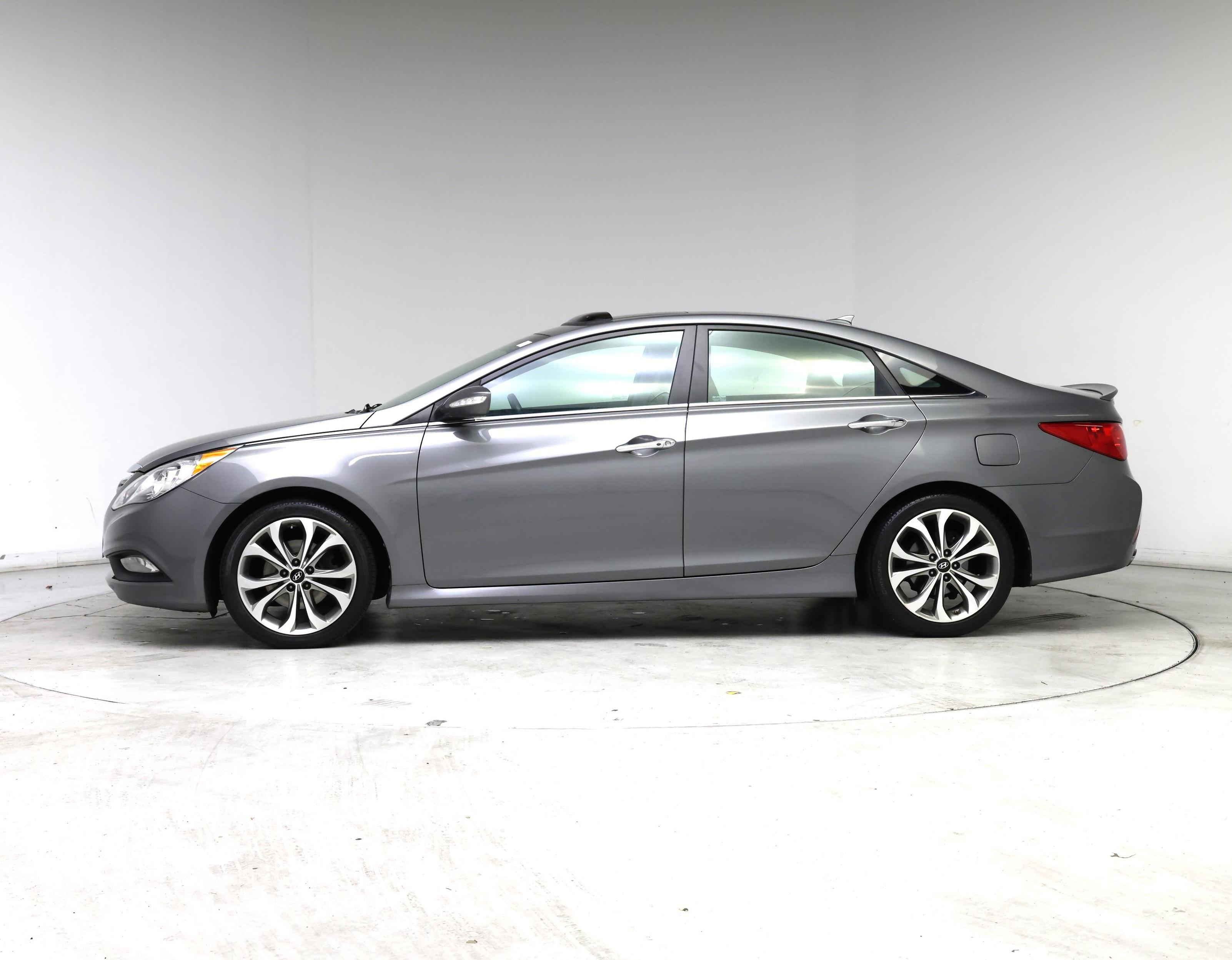 Thumbnail: 2014 Hyundai Sonata - 3