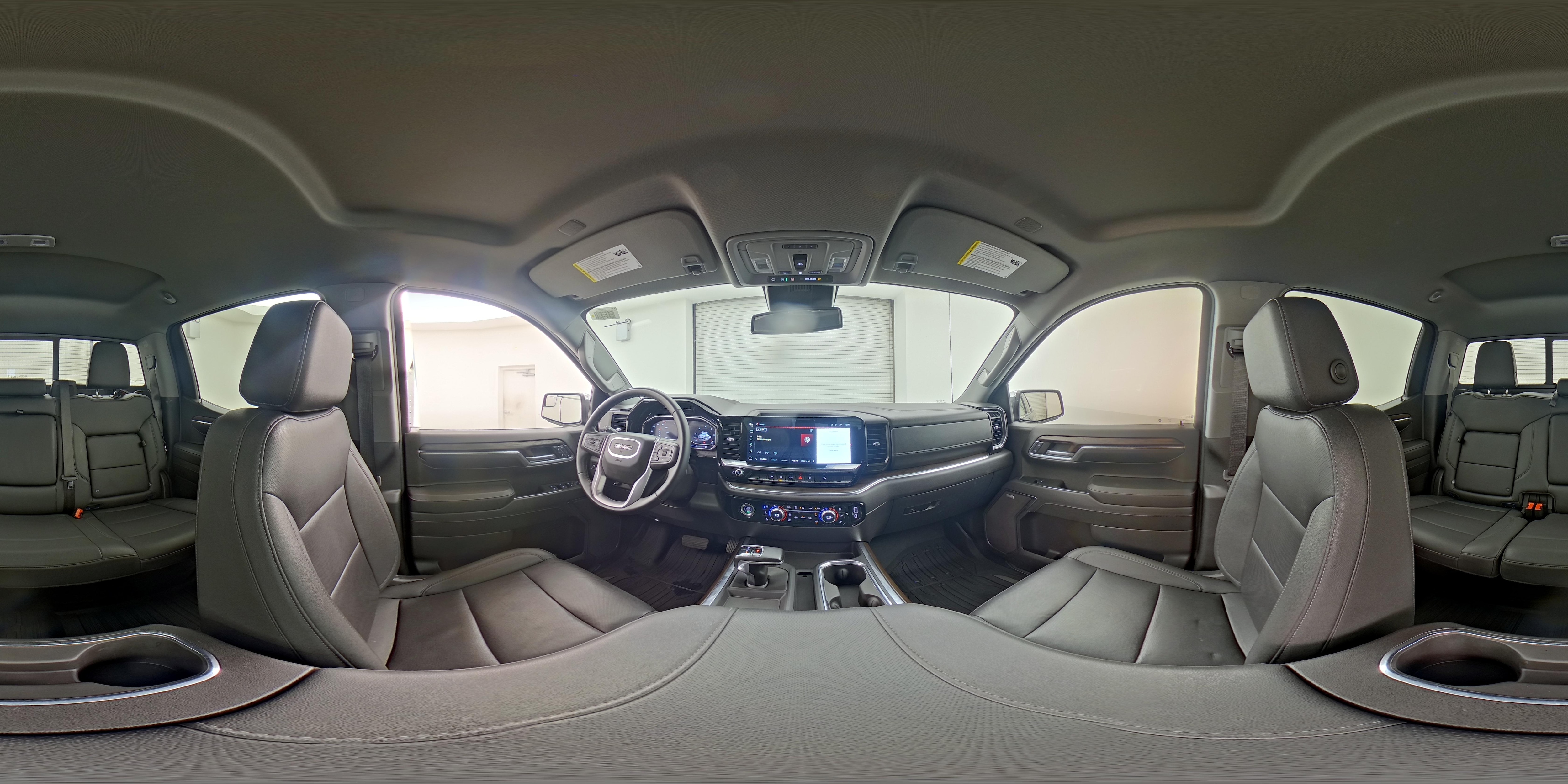 2024 GMC Sierra 1500 SLT - Photo 24